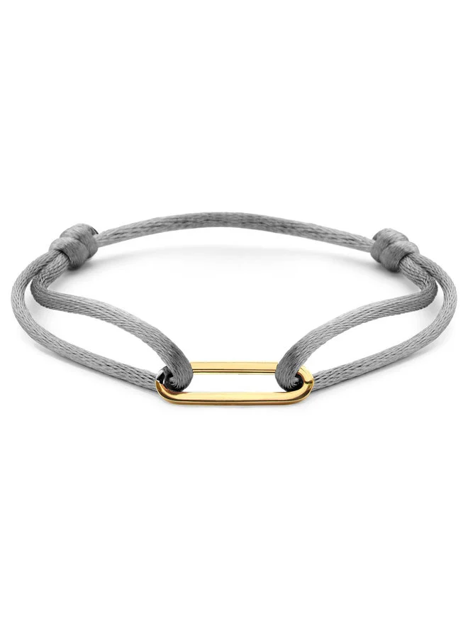 Materiaal, 14 karaat geelgoud
Afwerking, Glanzend
Afmeting, De Link is 22 mm lang en 6 mm breed
Satijnkoord, Het koord heeft een dikte van 2 mm. De eerste kleur zal geknoopt worden aan de Link Bracelet, de tweede en derde kleur zijn reserve kleuren