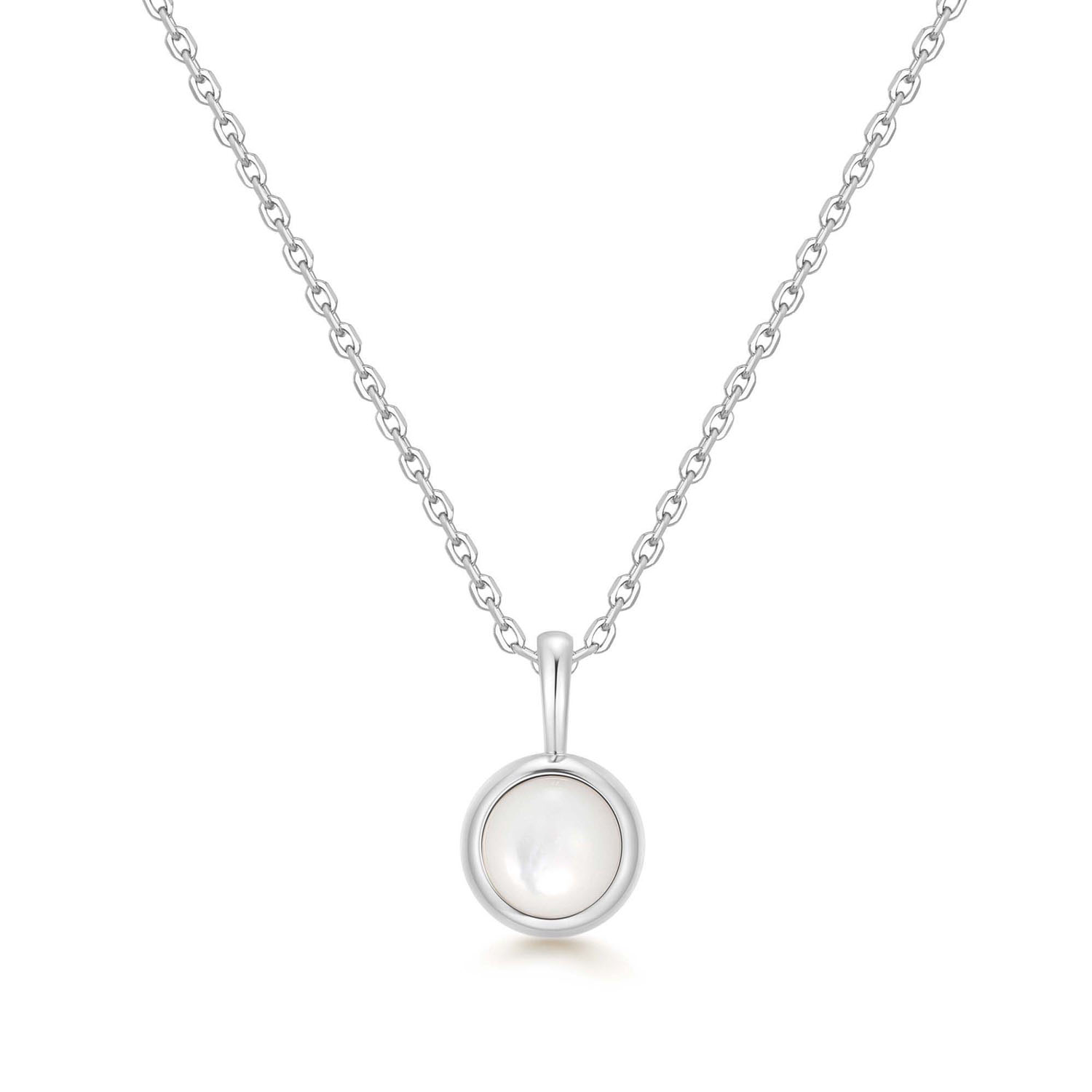 Ontworpen als een tijdloze investering: deze ketting met een parelmoer bezel hanger voegt een vleugje verfijning toe aan je garderobe. Solo of gelaagd gedragen geeft het je dagelijkse stijl moeiteloze chic en comfort.

HET MERK
Ge&iuml;nspireerd door de laatste fashion trends is Ania Haie het toonaangevende sieradenmerk voor hoogkwalitatieve maar ook betaalbare zilveren sieraden, zonder op de kwaliteit in te leveren. Iedere collectie is gebaseerd op de laatste catwalktrends, waardoor Ania Haie snel tot h&eacute;t sieradenmerk voor stijlbewuste consumenten is verkozen. Elk sieraad wordt ontworpen om te combineren met andere sieraden waardoor je je eigen look kunt cre&euml;ren. Maar ook zijn Ania Haie sieraden opvallend genoeg om op zichzelf te dragen.

SPECIFICATIES
- Ania Haie
- Ketting
- 925 zilver met rhodium plating
- Lengte 48cm
- AH N068-04H-MP