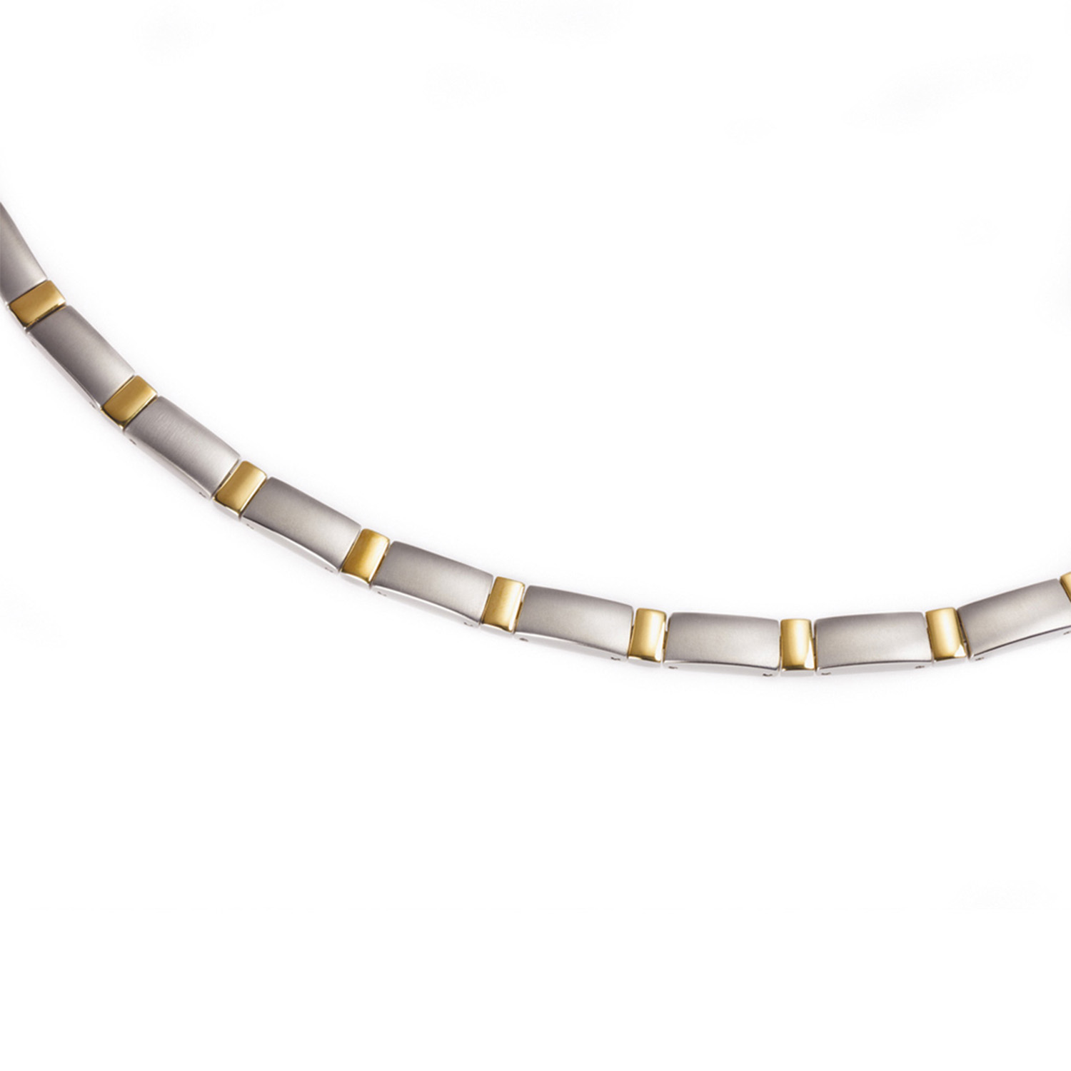 Dit is een collier van het merk Boccia Titanium