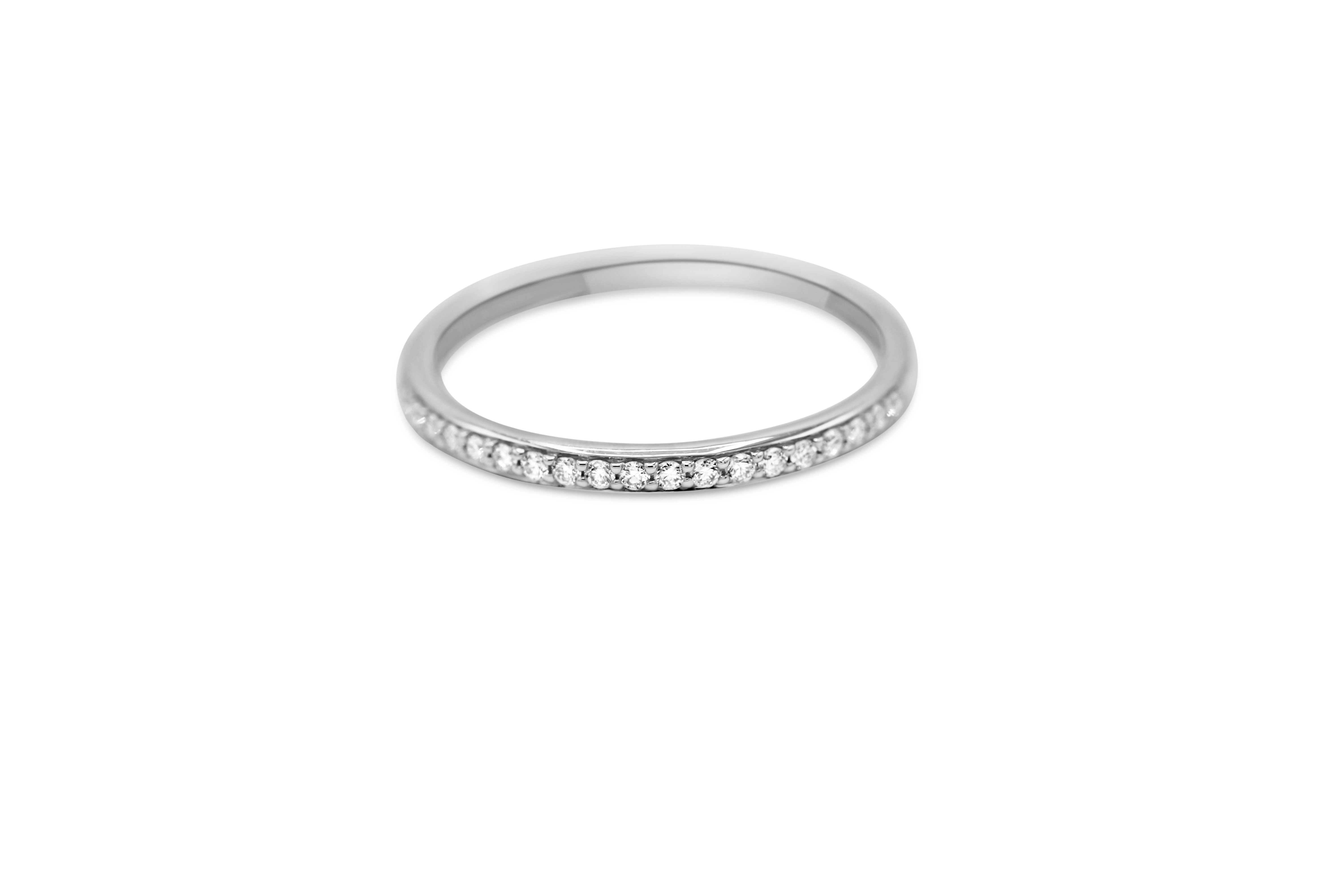 Witgouden ring 18kt met diamanten 0.13ct.