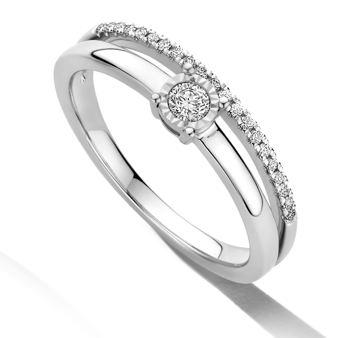 Witgouden ring 18 kt met diamanten 0.16ct.