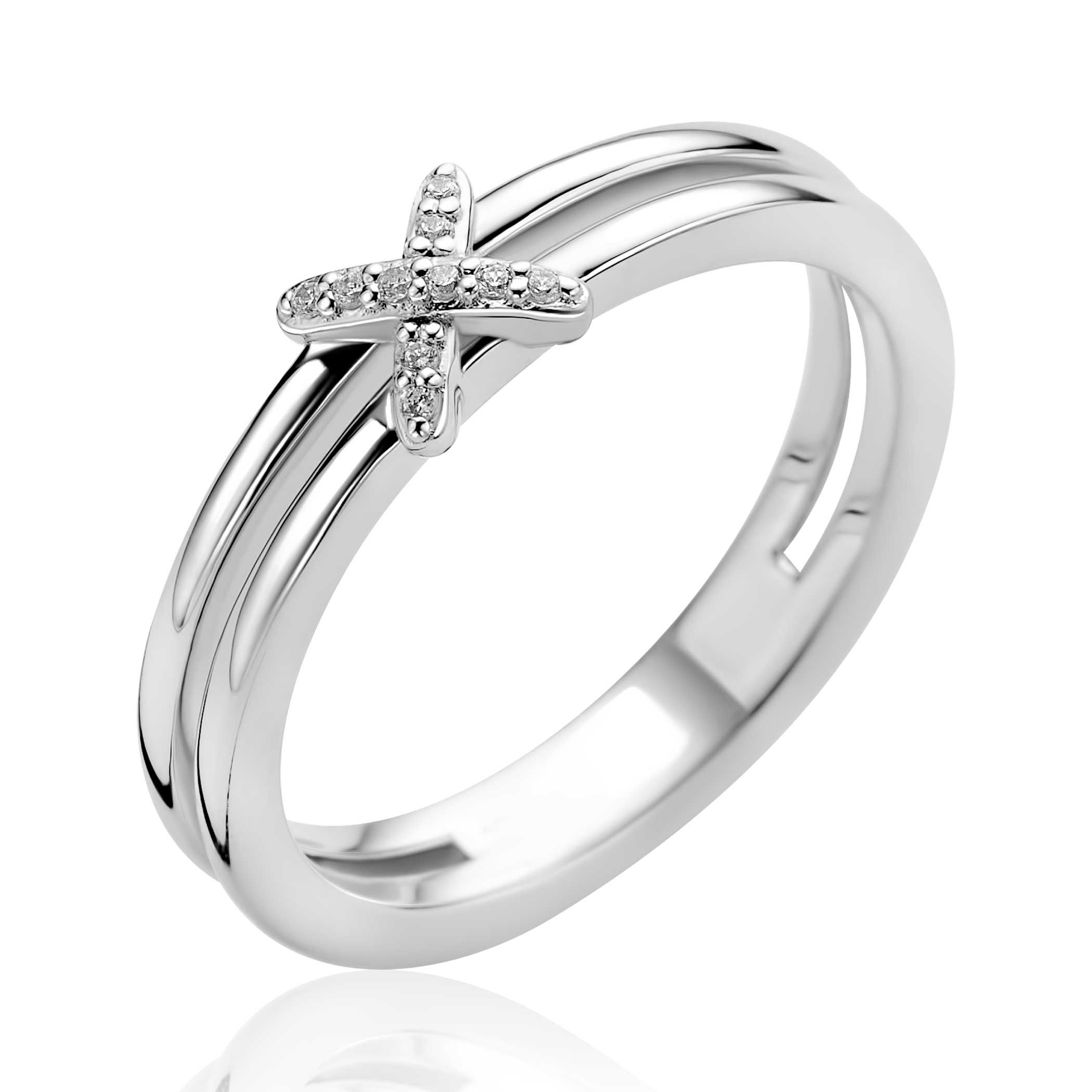 ZINZI zilveren ring met speels X-detail bezet met witte zirkonia's. Vervaardigd van eerste gehalte zilver (925) en met extra rodiumlaag voor een langdurige glans.