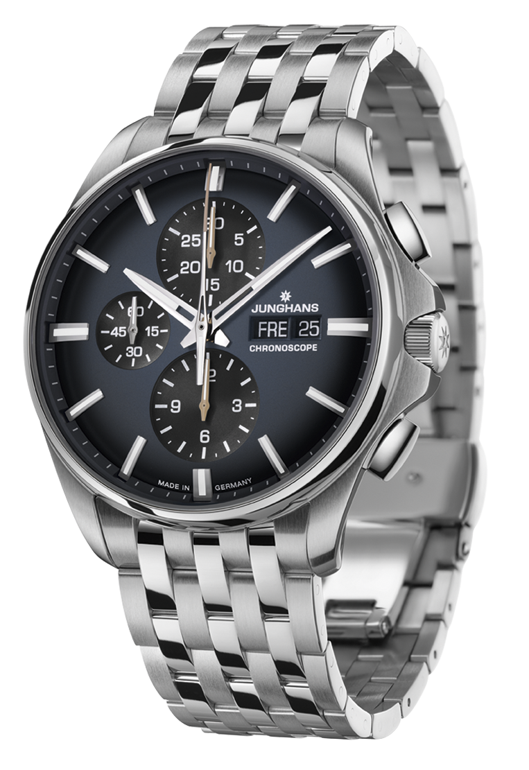 Bestelnummer: 27/4228.45
Meister S Chronoscope, Date Engels
Sportief. Mannelijk. Onverzettelijk resistent. Allemaal dankzij de solide, dynamisch gebogen randbescherming, antireflecterend saffierglas en waterbestendigheid tot 20 bar. De roestvrijstalen band is voorzien van een fijnafstelling waarmee de bandlengte eenvoudig kan worden aangepast.