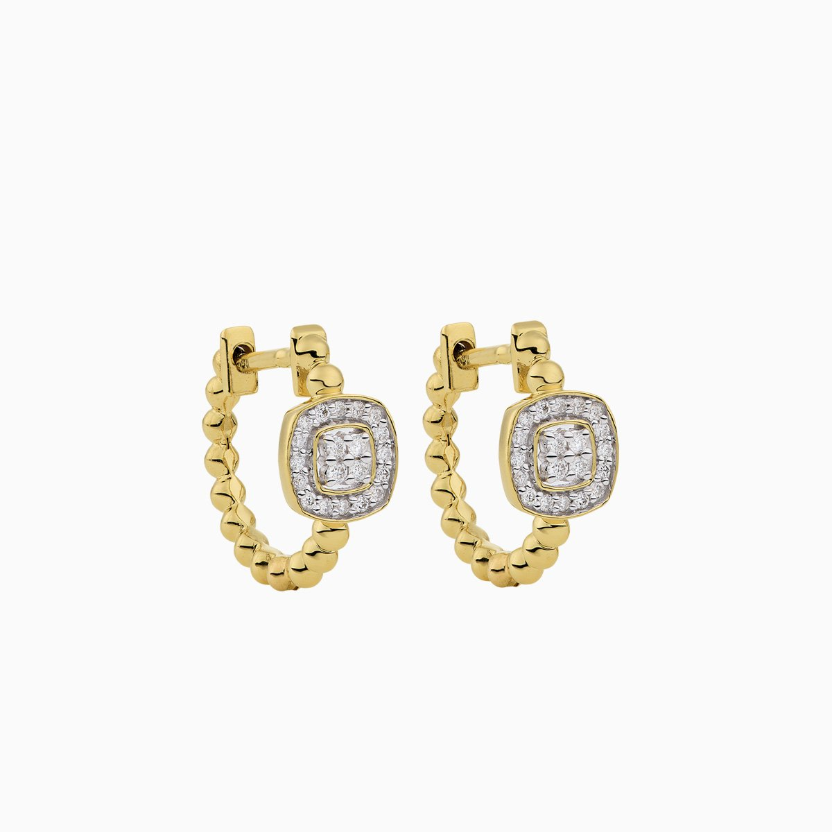 Oorknoppen OK2025/25. 14 karaat goud met 0,14 crt natuurlijke diamant. Diamant kwaliteit Top Wesselton SI.