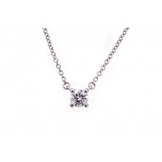 18 kt gouden collier met diamanthanger: 0,10 ct
Bijhorende armband en ring ook verkrijgbaar
Ook verkrijgbaar in wit goud
De prijs kan vari&euml;ren naargelang de goudprijs