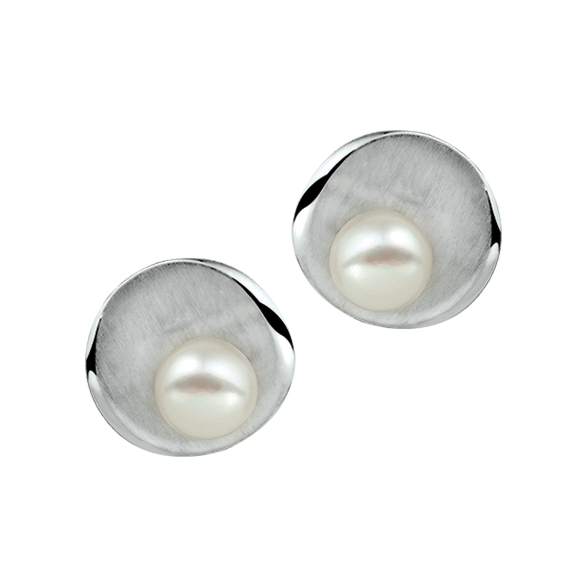 Gerhodineerd zilveren oorknoppen met zoetwaterparel. De oorknoppen zijn onderdeel van een set.