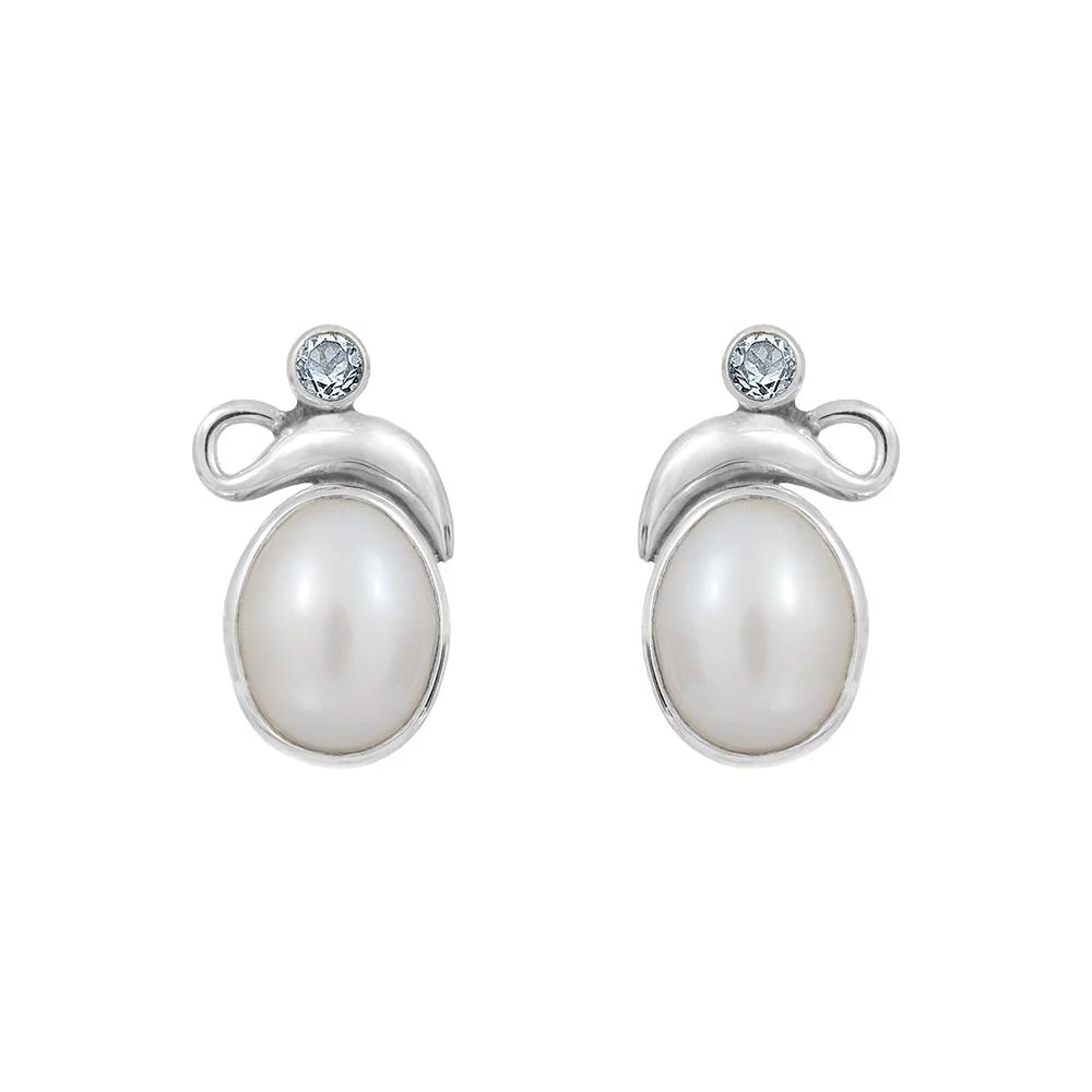 De Oorknop Amaze, modelnummer 81405065, is een prachtig paar oorstekers van een niet-gespecificeerd merk. Deze stud oorbellen voegen een vleugje elegantie toe, perfect voor zowel dagelijks gebruik als speciale gelegenheden. Draag ze als een subtiele aanvulling op elke outfit, of combineer ze met andere sieraden voor een meer verfijnde look.