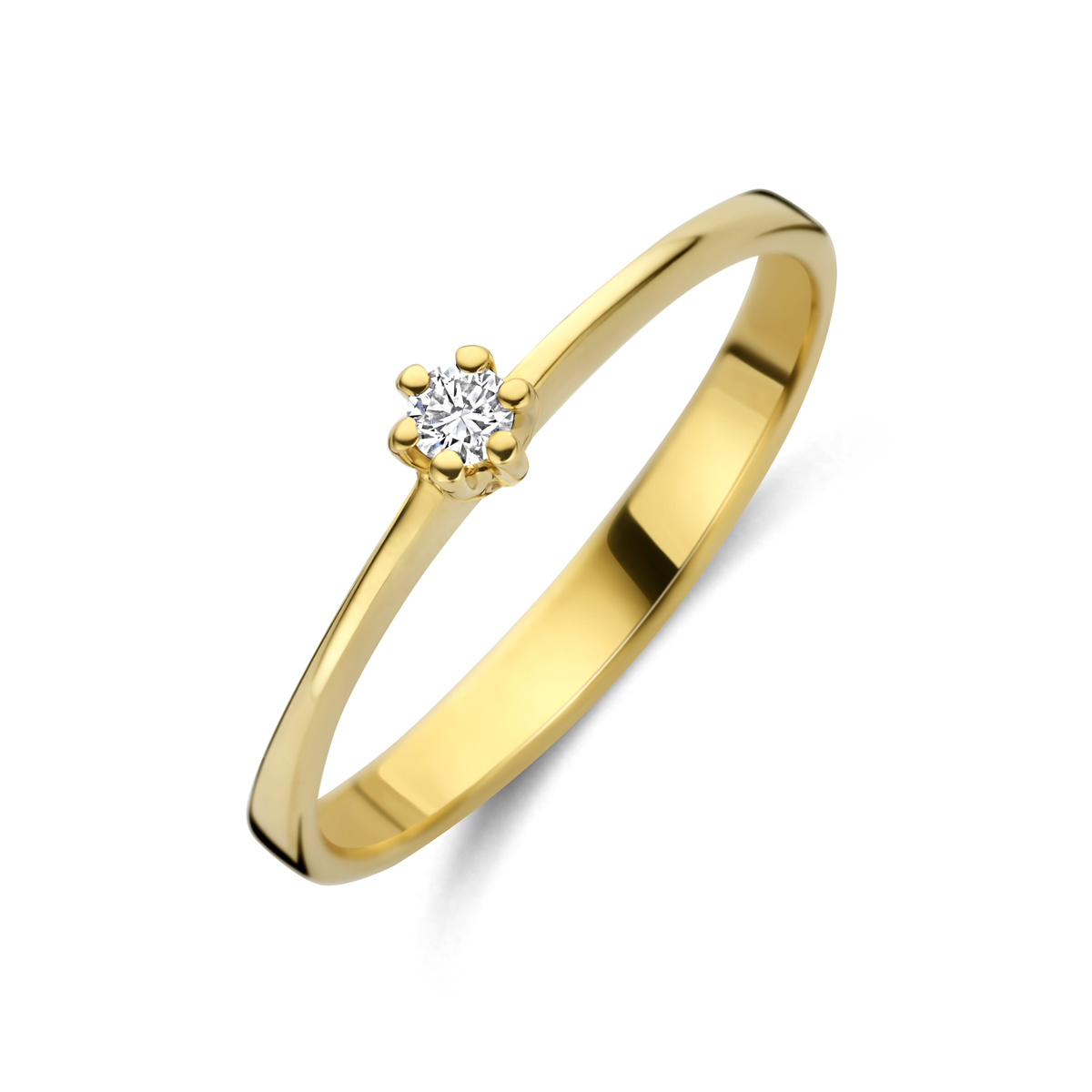 14k Geelgouden ring uitgevoerd met lab grown diamant. De ring heeft een breedte van 3.5mm. Het totale diamantgewicht is 0.05ct. Onder extreem hoge druk en temperatuur wordt het natuurlijk ontstaansproces nagebootst met als eindresultaat een diamant met dezelfde chemische eigenschappen maar met een andere oorsprong.