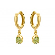 Creolen 18 kt geel met groene toermalijn.
Deze oorringen kunnen ook gemaakt worden met uw oud goud. Geef 1.8 gr 18 kt en betaal het maakloon 602&euro;