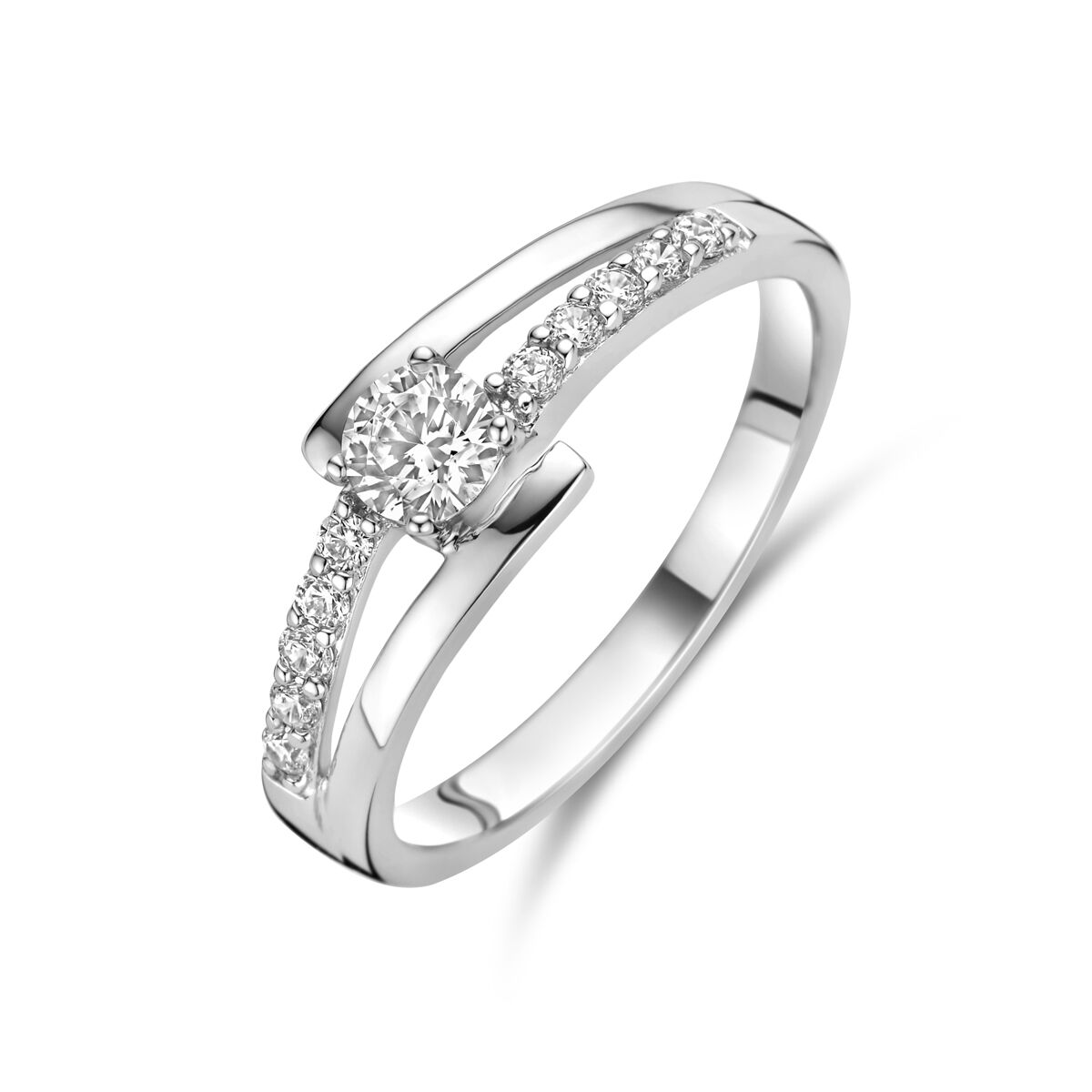 zilveren ring, fantasie+zirconia mt56


Zetting: rijzetting