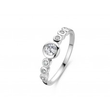 Ring 18 kt wit goud met zirconia