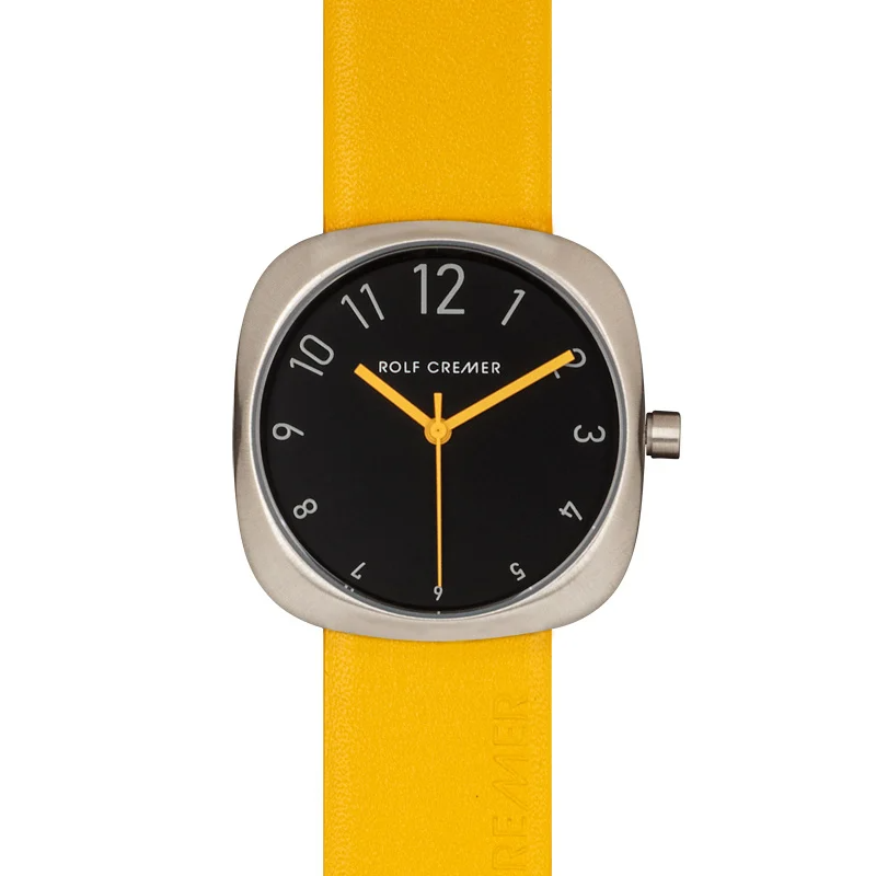 De MOMENT 508108 is een stijlvolle polshorloge met hoogwaardige afwerking. Dit horloge valt binnen de categorie 'WATCH' en is ideaal voor dagelijks gebruik. Draag de MOMENT 508108 comfortabel om je pols voor zowel formele als informele gelegenheden. Combineer het met je favoriete outfit voor een tijdloze look. Perfect voor elke modebewuste drager!