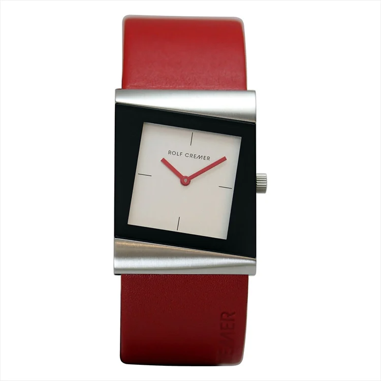 De STYLE 500008 horloge, is een stijlvolle aanvulling op elke outfit. Met zijn verfijnde ontwerp en veelzijdige esthetiek, kan het zowel formeel als casual gedragen worden. Combineer het met een blazer voor een zakelijke look of met een casual shirt voor een ontspannen stijl. Perfect voor elke gelegenheid.