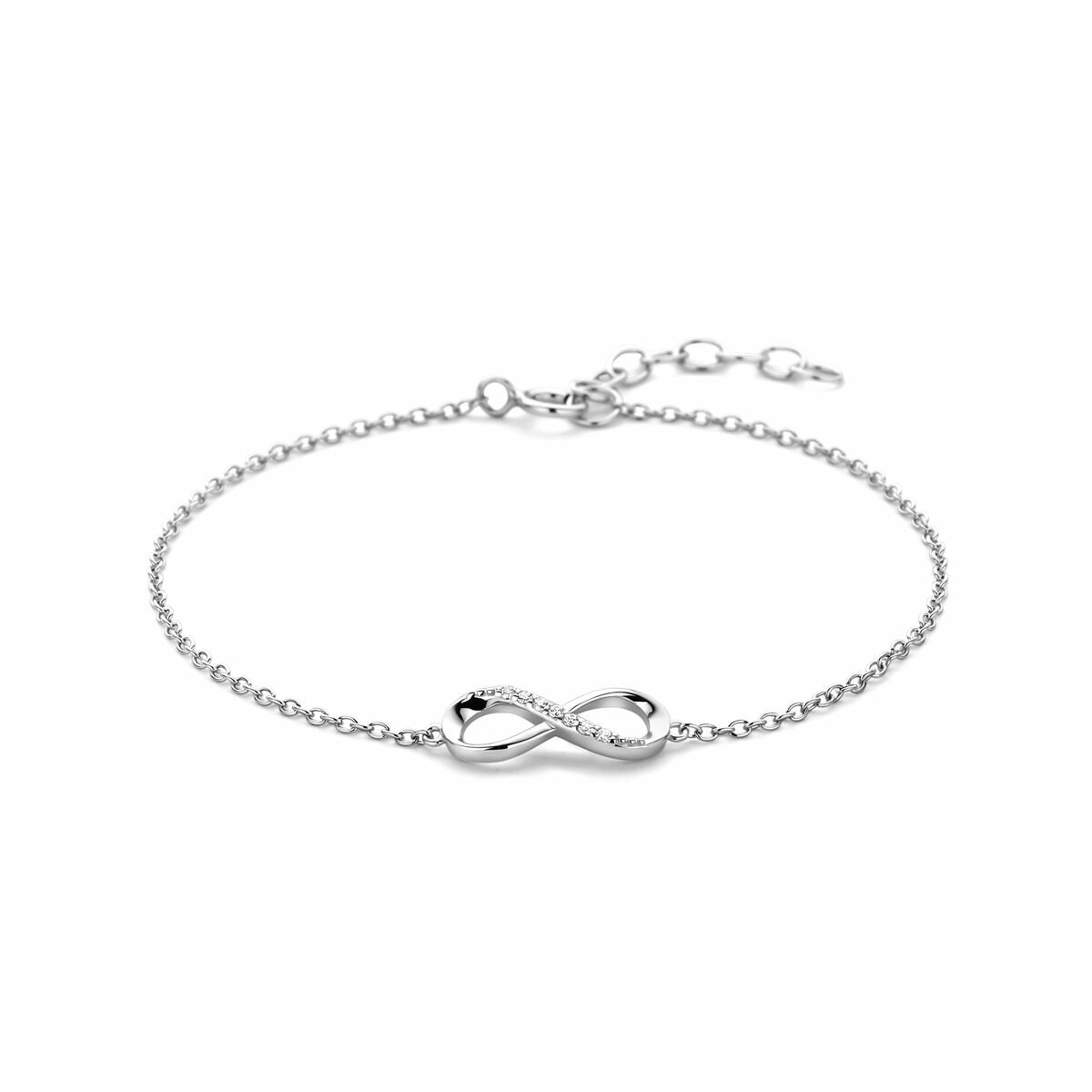 Gerhodineerd zilveren armband met infinity teken en zirkonia. De schakelbreedte bedraagt 1.2mm.