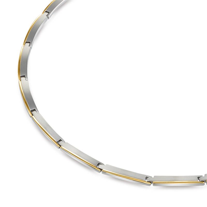 Dit is een collier van het merk Boccia Titanium