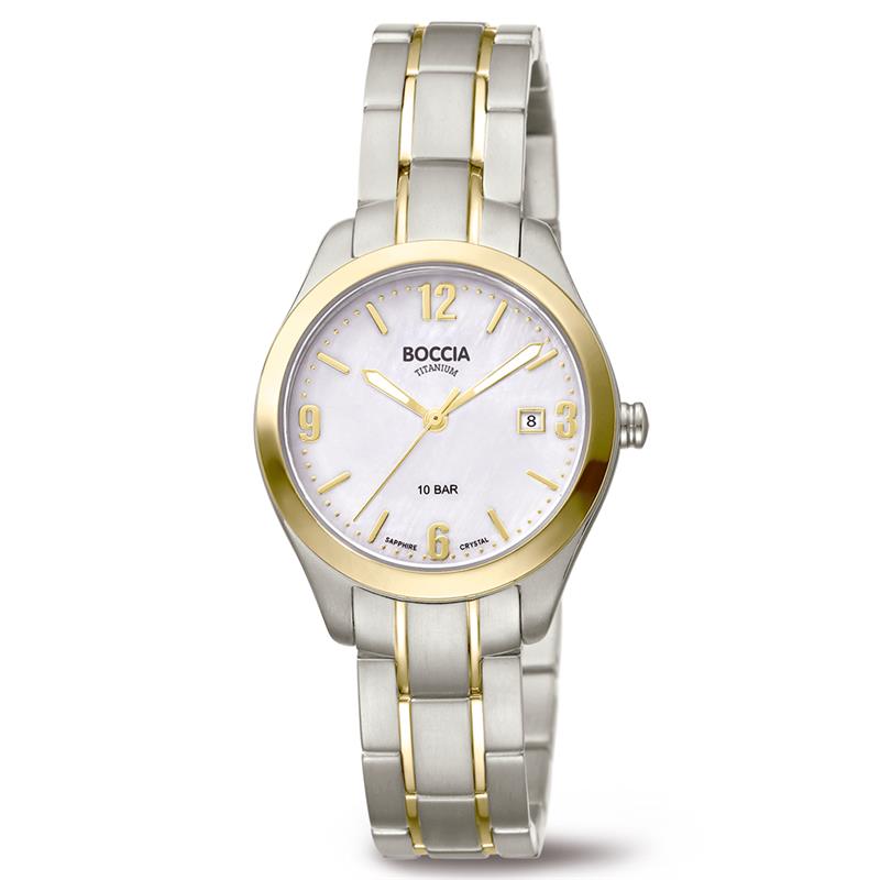 Dit is een horloge van het merk Boccia Titanium. Met een horlogekast gemaakt van titanium en een zilverkleurige band van titanium.