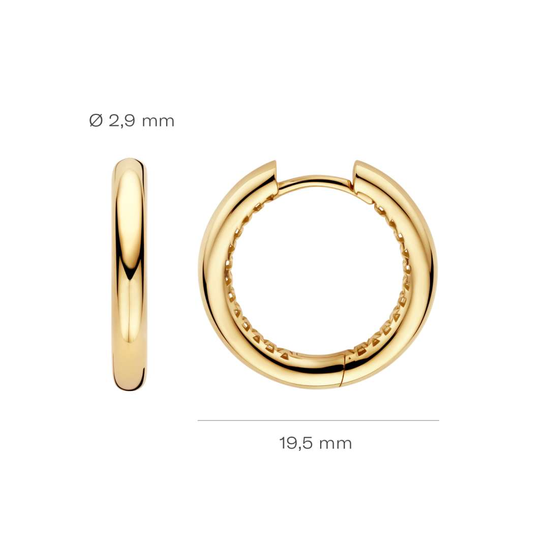 Deze geelgouden oorringen { 7370YGO } van 14 karaats goud hebben een buis van 2,8mm en een doorsnede van 19,5mm.