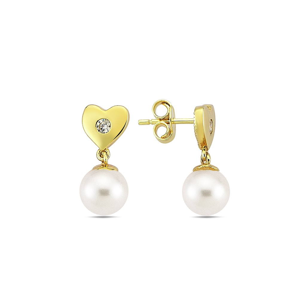 Deze prachtige oorbellen zijn vervaardigd uit hoogwaardig 14 karaat geelgoud en hebben een sierlijk hartvormig design. In het hart is een subtiel fonkelende zirkonia gezet, die een verfijnde glans toevoegt. Onder het hart hangt een elegante parel, wat zorgt voor een klassieke en vrouwelijke uitstraling. De combinatie van het warme goud, de sprankelende zirkonia en de zachte glans van de parel maakt deze oorbellen tijdloos en stijlvol. Perfect voor zowel dagelijks gebruik als bijzondere gelegenheden, en een prachtig cadeau met een liefdevolle betekenis.
