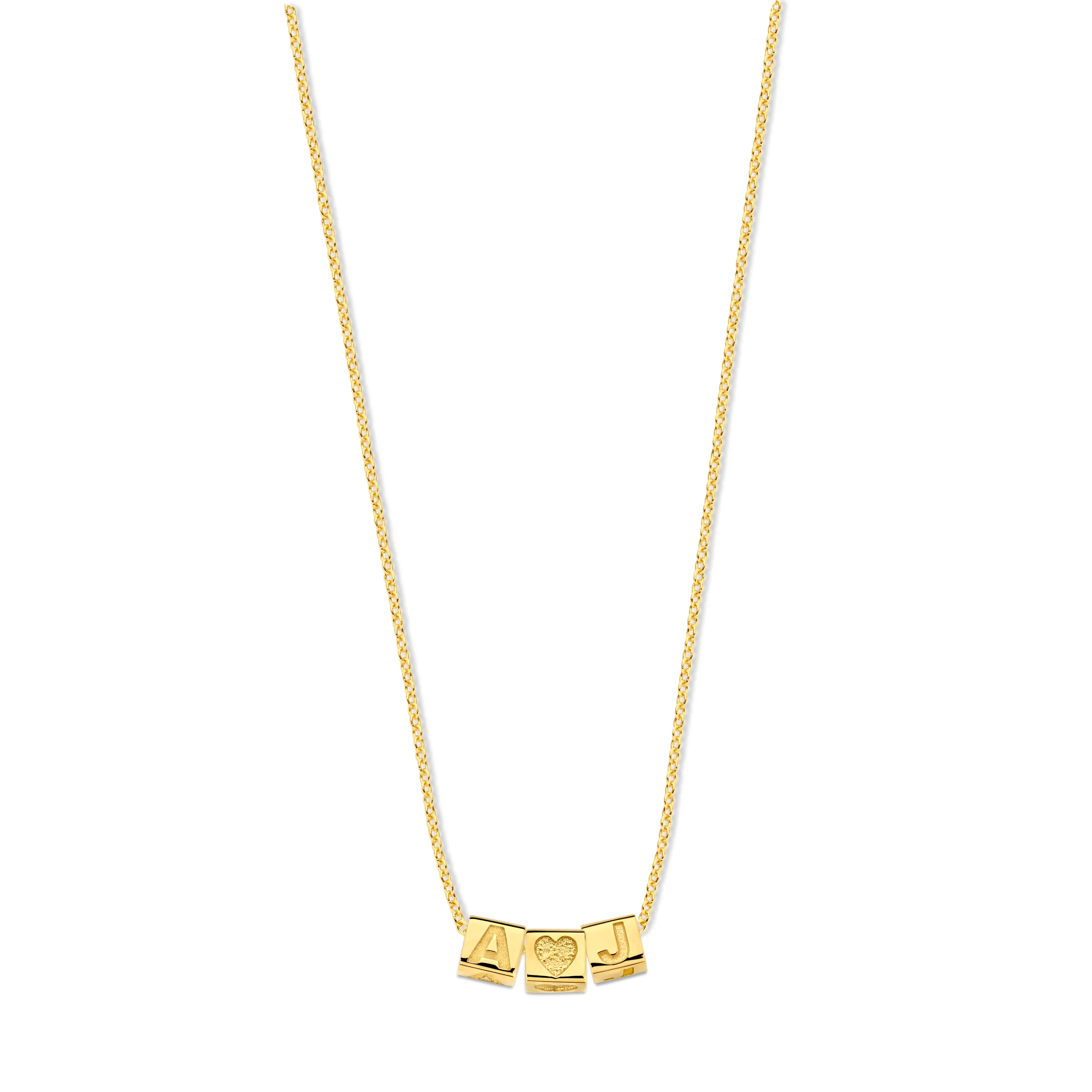 Cre&euml;er jouw perfecte ketting van 14-karaats goud en draag altijd de initialen van jezelf of je geliefde dicht bij je hart. Voeg eventueel ook een kubus met een symbool toe voor een extra speciale betekenis.

Op deze manier cre&euml;er je een ketting met een persoonlijk verhaal, die voor altijd bijzonder zal blijven.