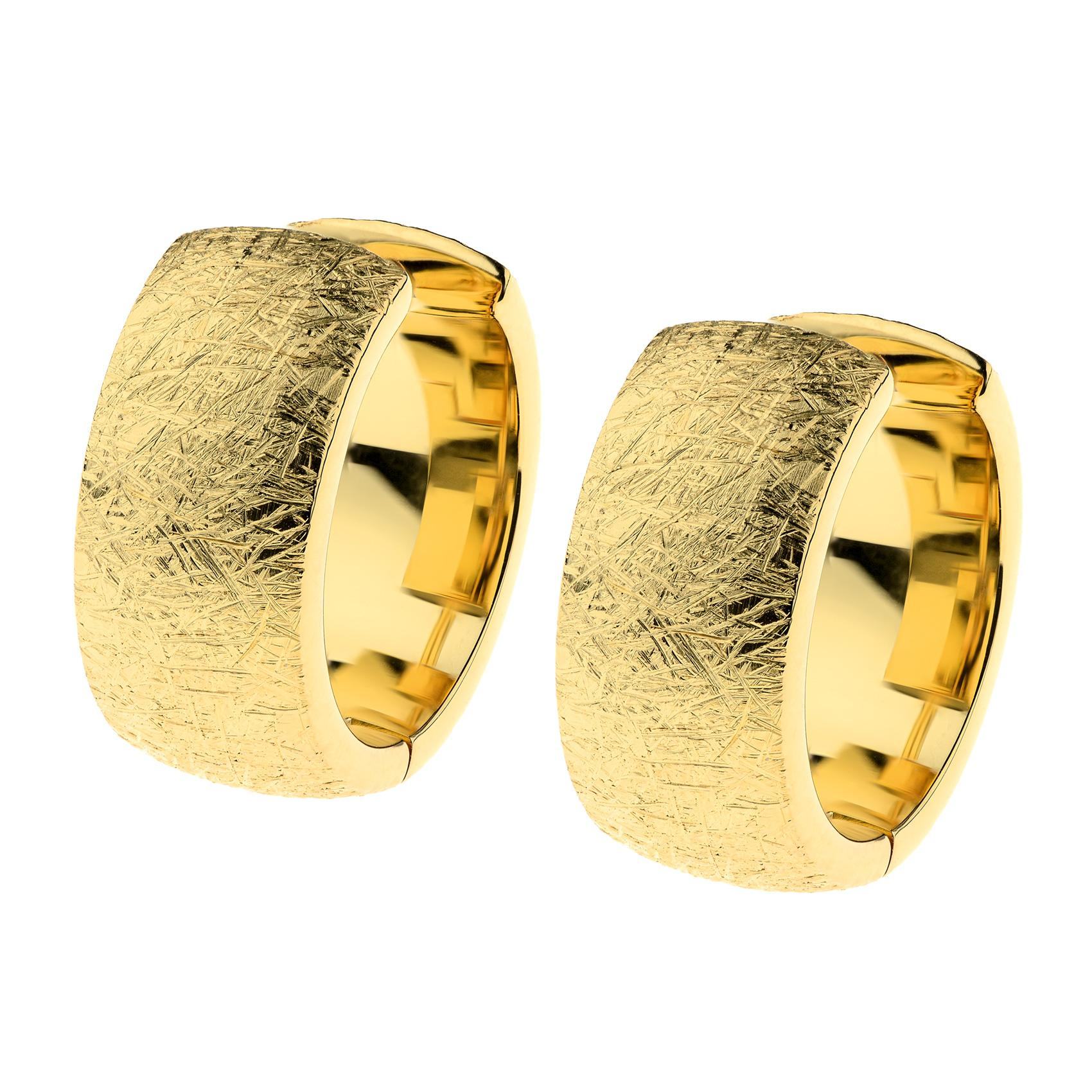 diese elegante Creole aus vergoldetem Edelstahl sind ideal f&uuml;r modische Anl&auml;sse. Betont jedes Outfit mit einem Hauch von Raffinesse. Tragen Sie diese Creolen zu einem schicken Abendkleid oder einem l&auml;ssigen Alltags-Look und setzen Sie ein stilvolles Statement. Perfekt f&uuml;r alle, die zeitlose Eleganz sch&auml;tzen.