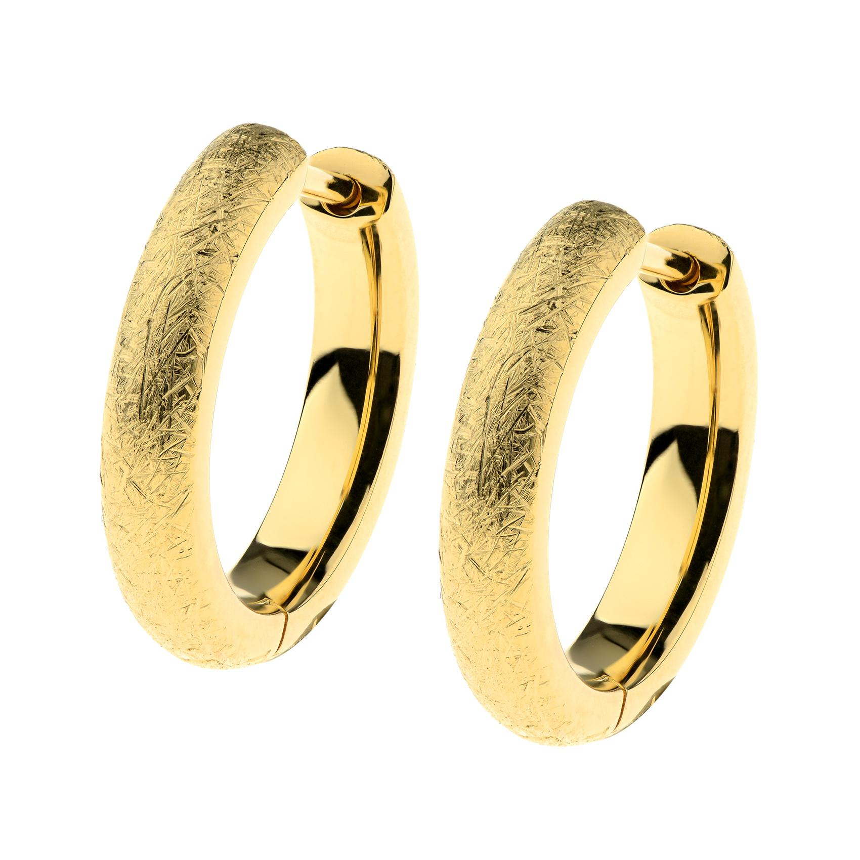 Diese zeitlosen Creolen aus vergoldetem Edelstahl, strahlen Raffinesse und Stil aus. Perfekt f&uuml;r jeden Anlass, ob formell oder leger. Tragen Sie sie zu hochgesteckten Frisuren, um ihren Glanz zu betonen, oder zu offenen Haaren f&uuml;r einen l&auml;ssigen Look. Erg&auml;nzen Sie Ihren Look mit diesen vielseitigen Ohrringen.