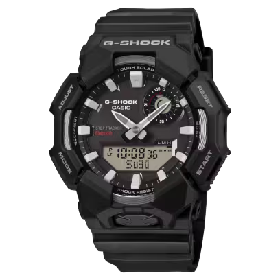 Maak kennis met het horloge dat alleen op zonne-energie werkt en dat stappen kan bijhouden en digitaal kan weergeven.
De analoog-digitaalcombinatie GA-B010 heeft een grote behuizing met een groot, gemakkelijk af te lezen display. Heerlijk gedetailleerde afwerkingen - met een bezelring die is behandeld met een dampafwerking, een zonnestraalafwerking voor de wijzerplaat en een metallic afwerking op de wijzerplaat - voegen extra waarde toe aan het stoere ontwerp. 

Dit horloge heeft alleen zonne-energie nodig om stappen te tellen en bijgehouden gegevens weer te geven op het digitale display. Het horloge stuurt ook gegevens naar een gekoppelde smartphone via Bluetooth&reg;, voor volledige functionaliteit binnen handbereik. Gebruik gewoon de CASIO WATCHES app voor automatische precisietiming en om eenvoudig je levenslogs te beheren vanaf je telefoon. Het horloge heeft handige functies zoals wereldtijd en stopwatch, maar ook een LED-lampje met hoge helderheid dat kan worden in- en uitgeschakeld met de grote knop aan de voorkant van de kast. Indexen en wijzers met fosforescerende afwerking zorgen voor zichtbaarheid, zelfs in het donker. 

De horlogeband is gemaakt van biogebaseerde hars om de impact op het milieu te verminderen.