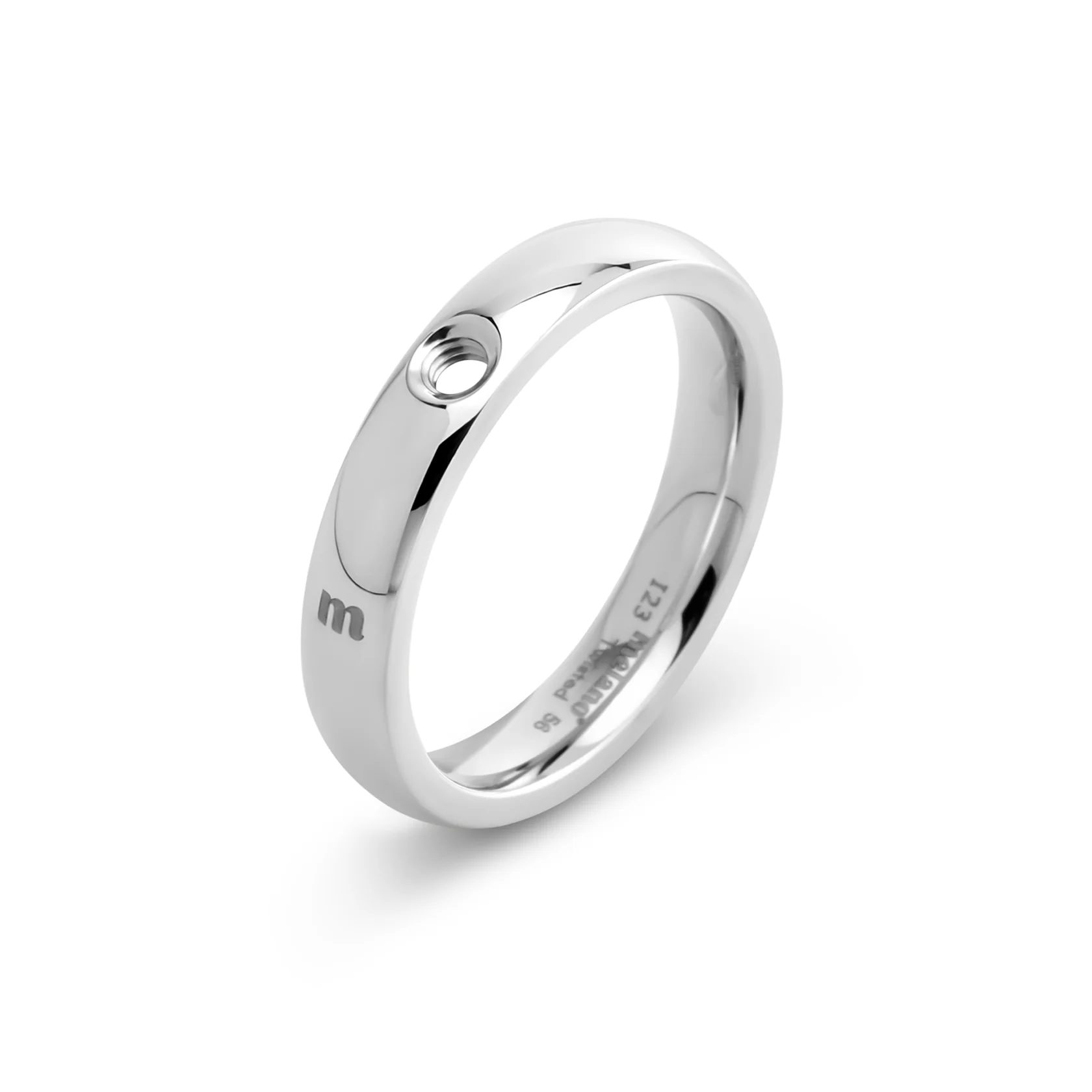 De Melano Twisted Tracy ring is een basic ring van 4 mm breed. Personaliseer deze ring door jouw favoriete Twisted steentje toe te voegen. Tip: combineer de Tracy ring met &eacute;&eacute;n van onze aanschuifringen uit de Melano Friends collectie. 