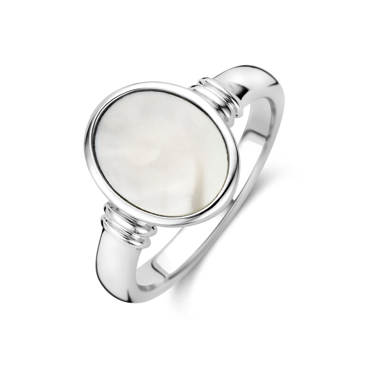 Gerhodineerd zilveren ring met witte parelmoer en een poli afwerking. De ring heeft een afmeting van 12x10mm.