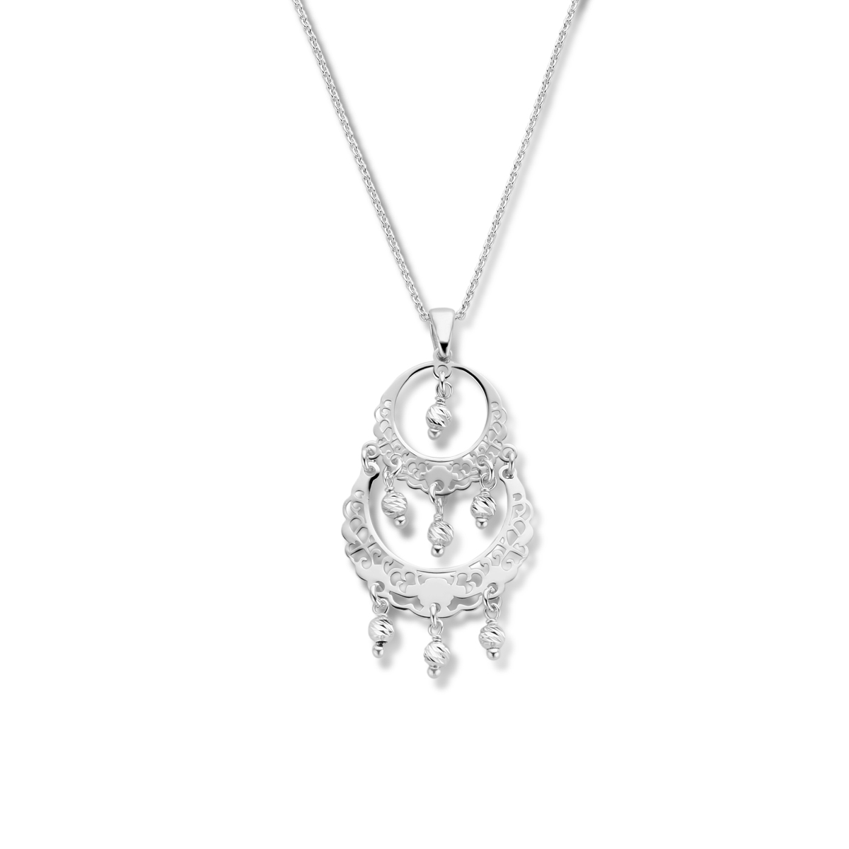 Gerhodineerd 925 zilveren collier met een hanger in filigrain stijl en een karabijn sluiting. Het collier heeft een draaglengte van 45cm en een extensie van 5cm. De schakelbreedte is 1.1mm.