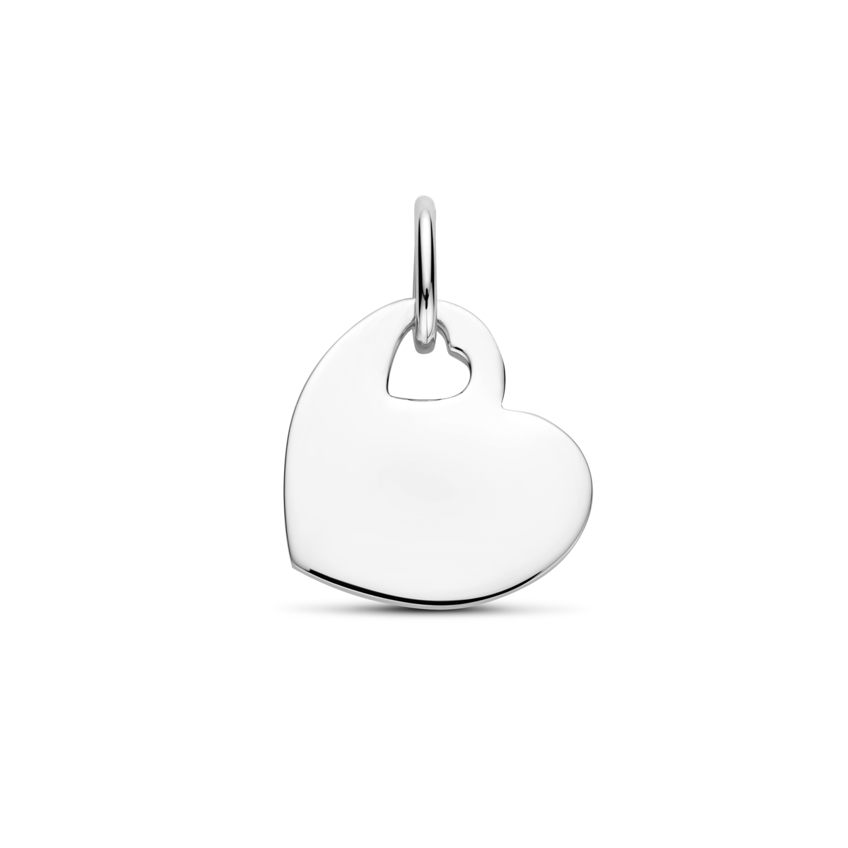 Gerhodineerd 925 zilveren graveerhanger met een totale hoogte van 20mm. Het hartje heeft een afmeting van 14,5x15mm en een dikte van 1.4mm.