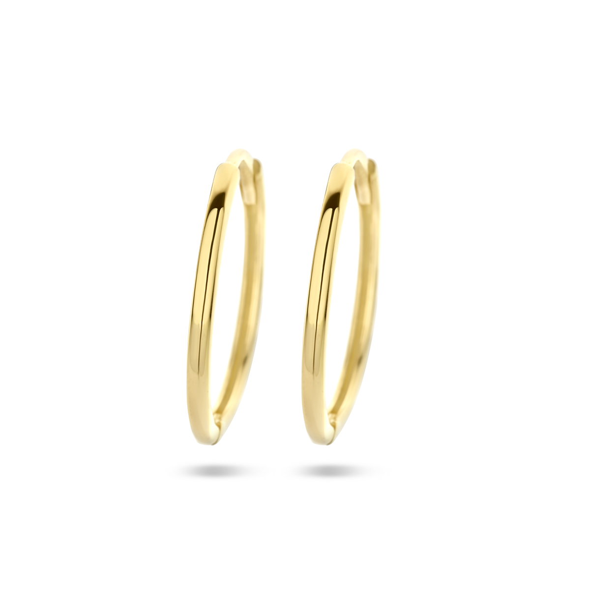 14k Geelgouden klapoorringen met een dikte van 1.5mm.
