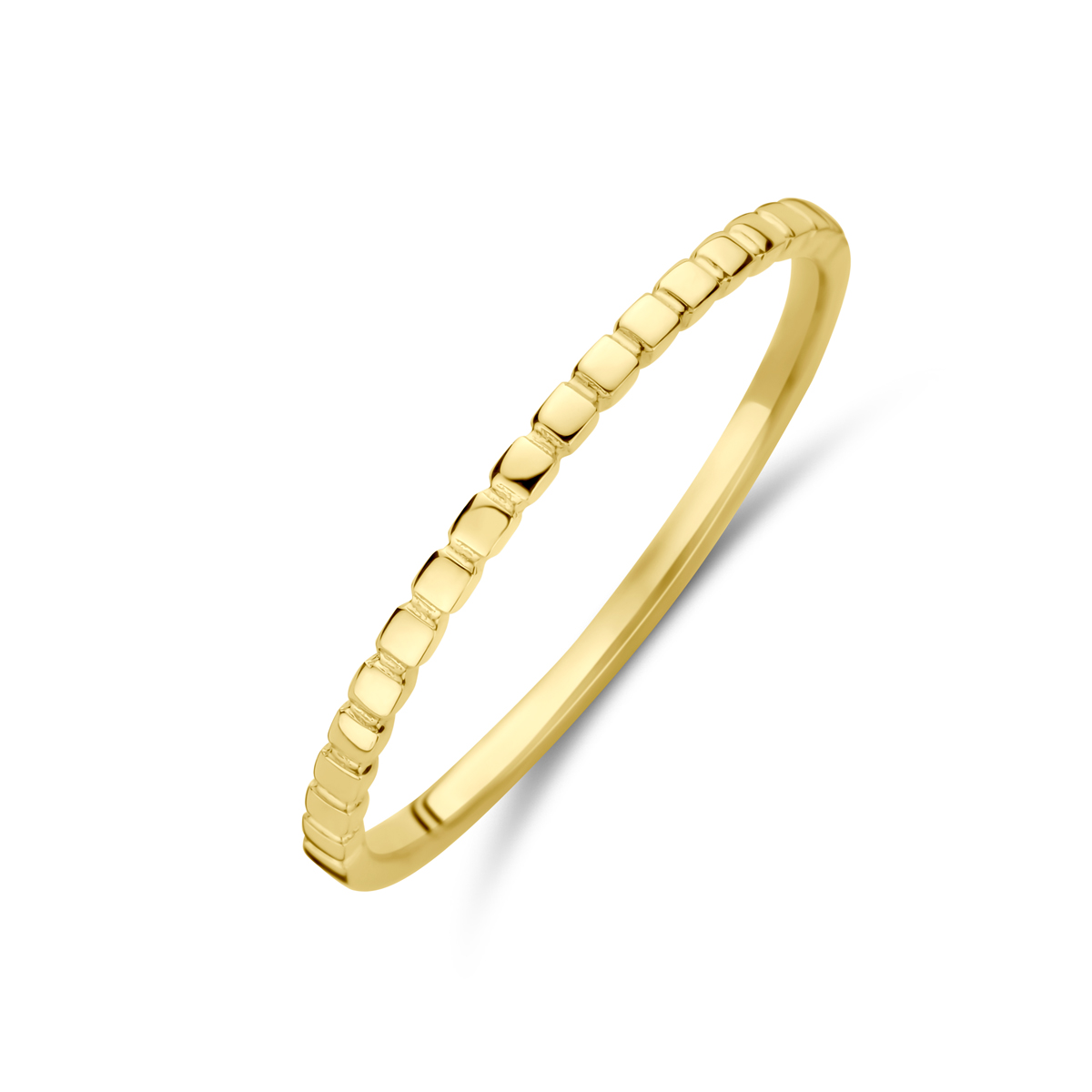 14k Geelgouden ring met een breedte van 1.5mm.