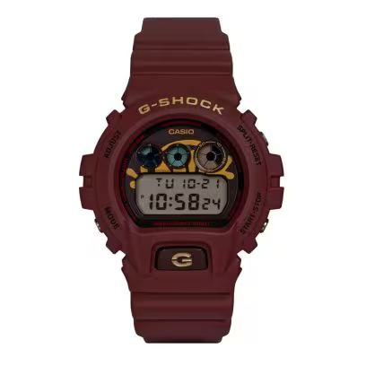 De samenwerking tussen G-SHOCK en Syna belichaamt de fusie van veerkracht en stijl en weerspiegelt de reis van Central Cee en de innovatieve traditie van G-SHOCK. Gedurfd en toch verfijnd, het is een statement piece voor iedereen die #BuiltDifferent is. 
