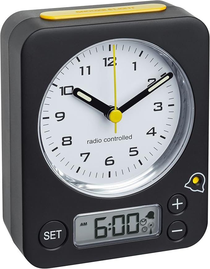 Dit product met modelnummer 60.1511.01.07 valt onder de categorie "Klokken". Het is stijlvol en functioneel, perfect voor elk interieur. De klok kan eenvoudig aan de muur worden opgehangen, ideaal voor woon- of slaapkamer. Voeg een vleugje elegantie toe aan je ruimte met deze tijdloze klok. Perfect voor modern en klassiek interieur.