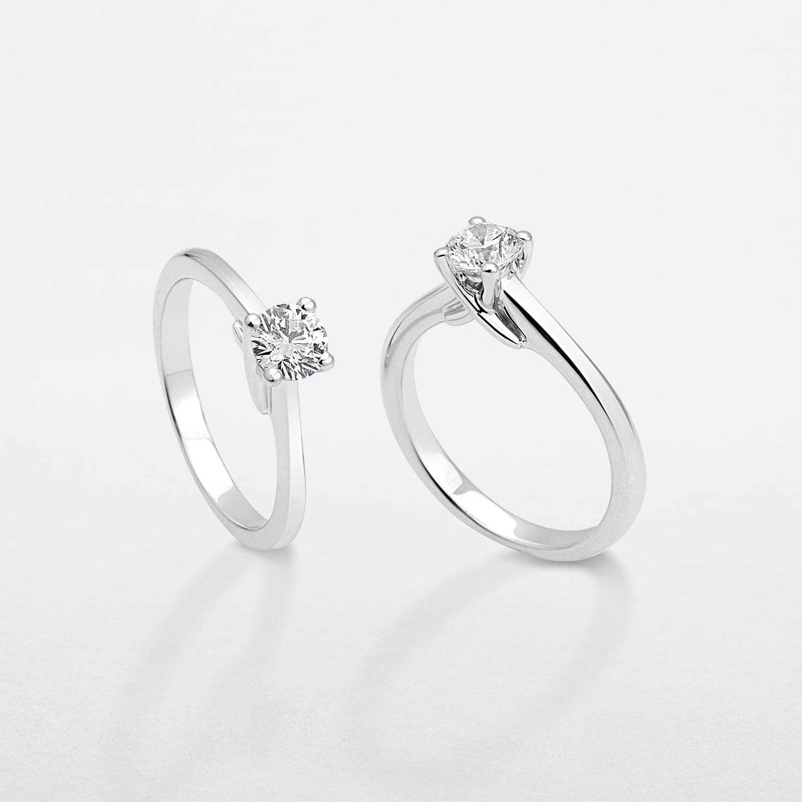 Elegante witgouden ring met diamant 0.20ct