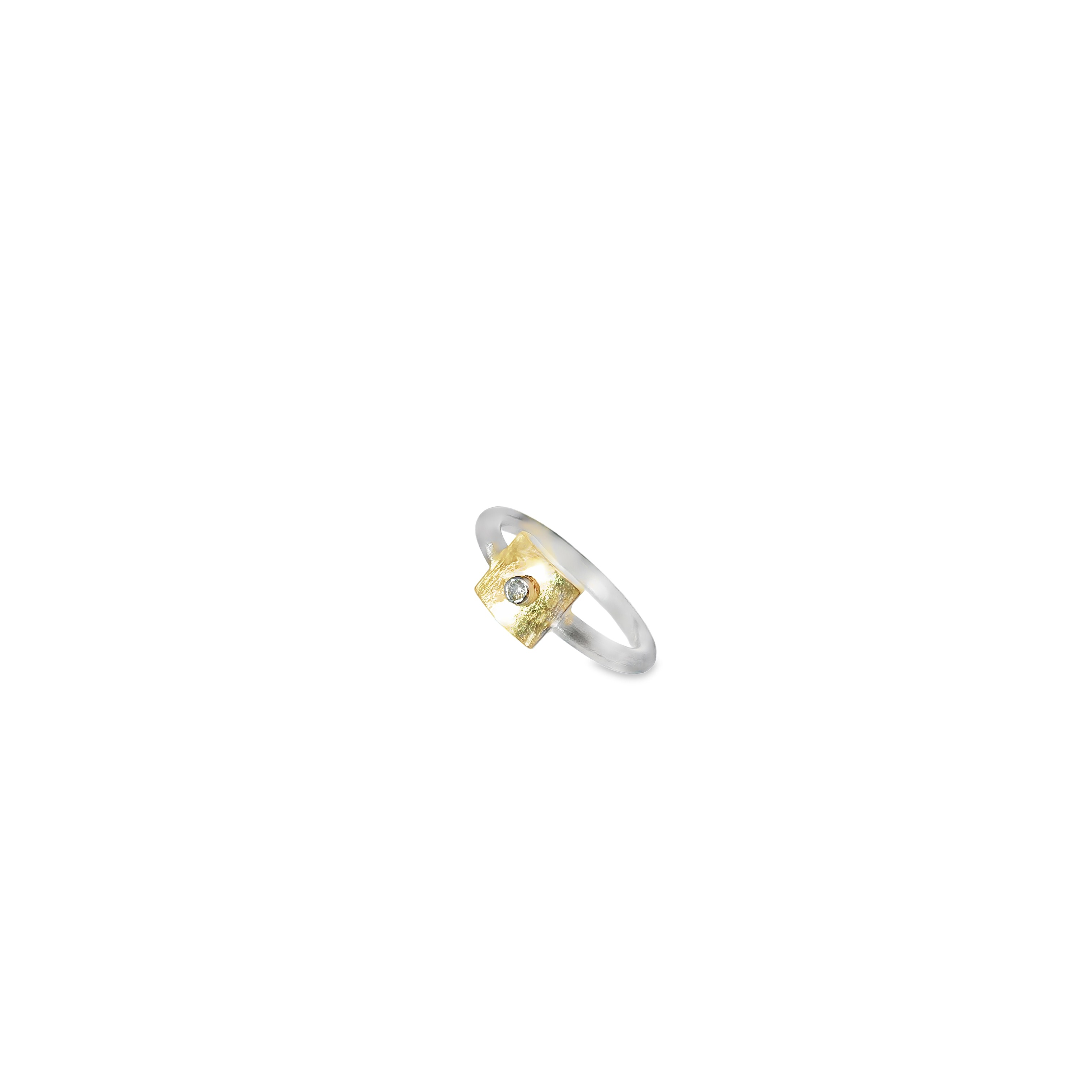 Produktmerkmale: Der Ring Ag/Au, Brillant besticht durch seine edle Kombination aus Silber (Ag) und Gold (Au) sowie einem funkelnden Brillanten. Ideal f&uuml;r elegante Anl&auml;sse oder als t&auml;gliches Accessoire.

Tragweise: Perfekt allein oder in Kombination mit anderen Schmuckst&uuml;cken. Dieser Ring verleiht jedem Outfit eine luxuri&ouml;se Note.