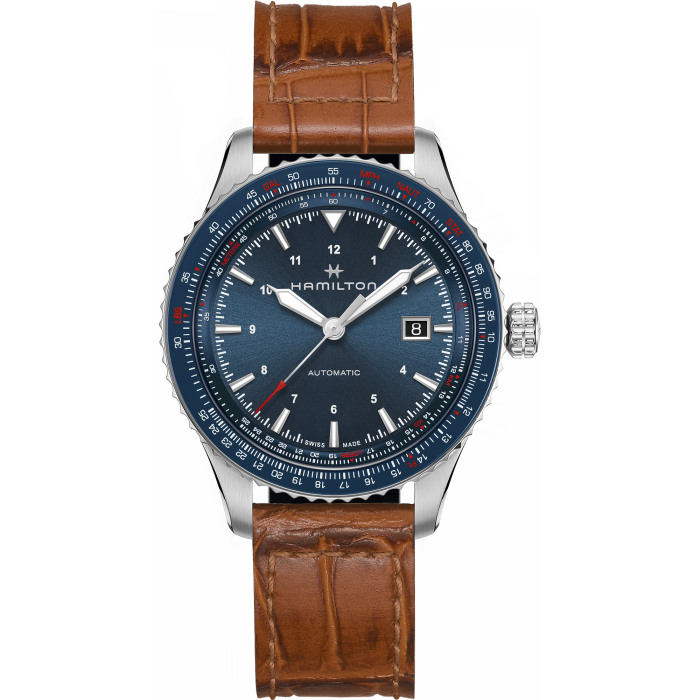 De Hamilton Khaki Aviation Converter Auto 42mm, modelnummer H76645540, is een stijlvolle pilotenhorloge met een automatisch uurwerk. Het beschikt over een roestvrijstalen kast, zwarte wijzerplaat en rekenliniaalring voor luchtvaartnavigatie. Draag hem met casual of formele kleding voor een elegante en functionele look. Perfect voor de liefhebber van precisie en stijl.