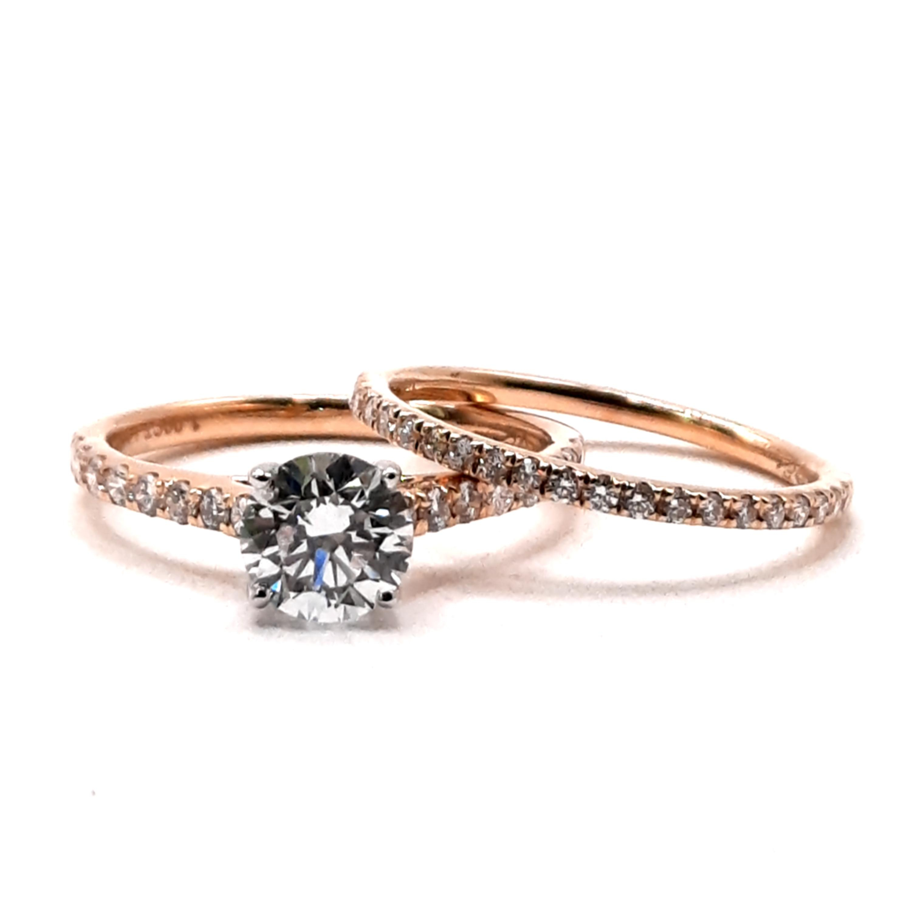 Deze prachtige, lab-grown verlovingsring van 1,5 ct is van 18 karaat goud met een briljant geslepen diamant van zuiverheid VS1 en kleur F (fijn wit+ River). Perfect voor een romantisch aanzoek of speciale gelegenheid. Draag deze gouden ring op de ringvinger van je linkerhand voor het ultieme symbool van liefde en toewijding. Modelnummer: 00002541.