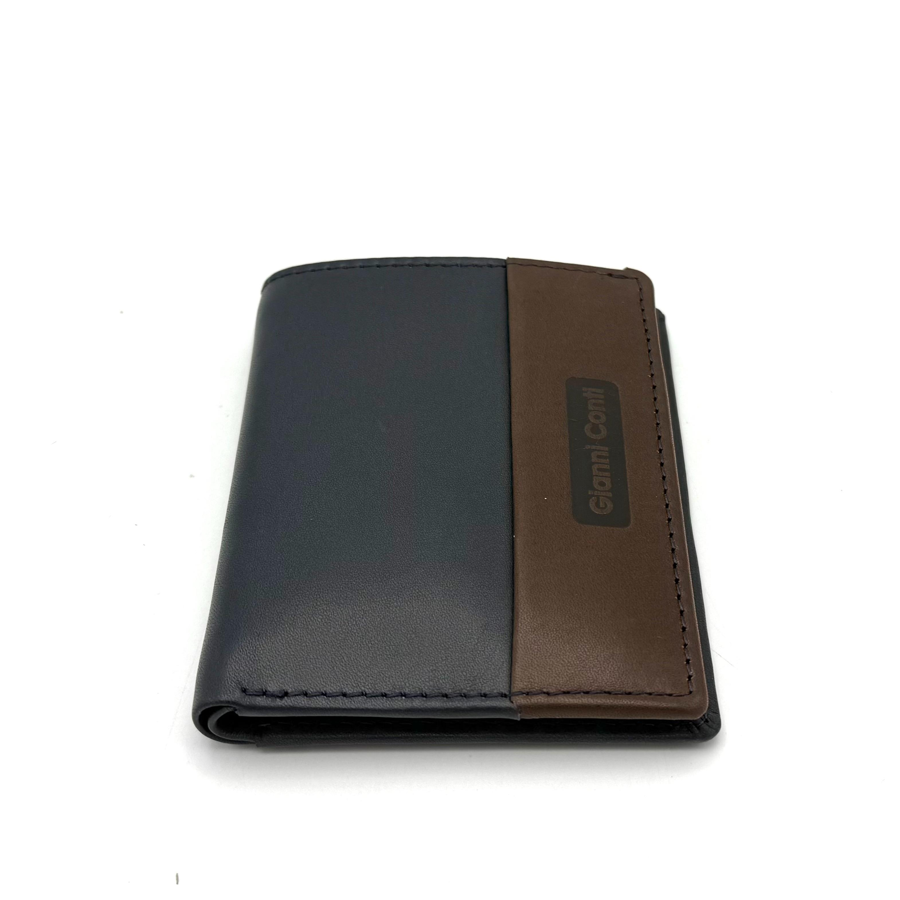 Creditcardhouder van zacht rundleer &ndash; ruimte voor 8 kaarten

Deze creditcardhouder van zacht rundleer is compact, stijlvol en praktisch. De houder biedt ruimte voor 8 creditcards en is daarnaast voorzien van een vak voor papiergeld, zodat je jouw belangrijkste betaalmiddelen overzichtelijk bij elkaar hebt.

Dankzij het slanke formaat past deze leren creditcardhouder moeiteloos in je broek- of jaszak. Het zachte rundleer voelt soepel aan en zorgt voor een luxe uitstraling en langdurig gebruik.

Afmetingen:

Hoogte: 10 cm

Breedte: 8 cm

Dikte: 0,6 cm