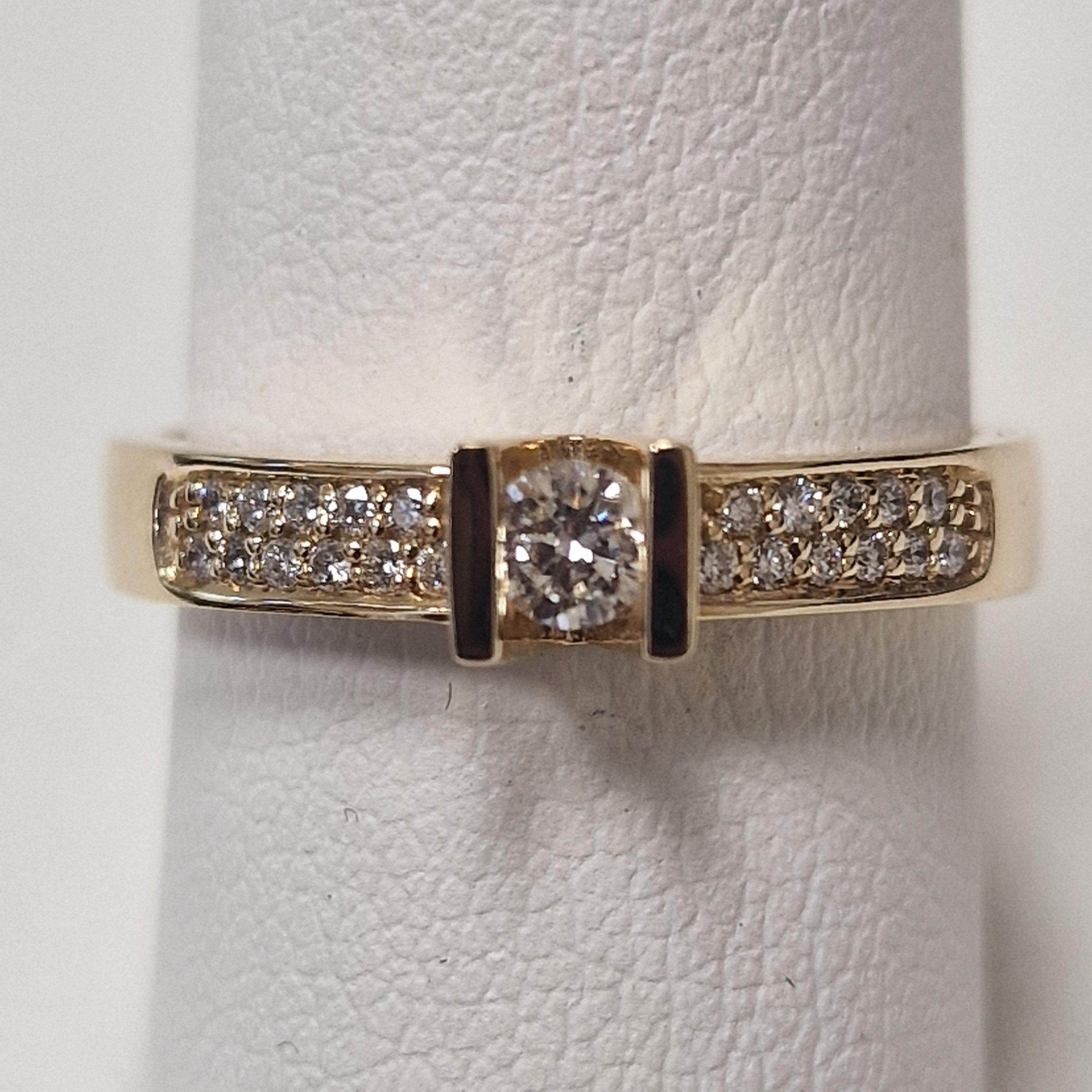 50-00384-1250 14k geelgouden damesring met brillant