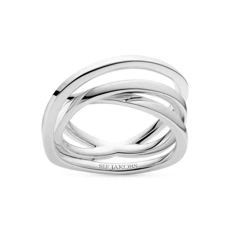 De SIF JAKOBS RING SJ-R2590-56 is een elegante zilveren ring in maat 56. Gemaakt van zilver, straalt deze ring eenvoud en stijl uit, zonder extra glans. Perfect voor dagelijks gebruik of speciale gelegenheden. Draag het als subtiele aanvulling op je outfit of als statement piece voor een minimalistische look.