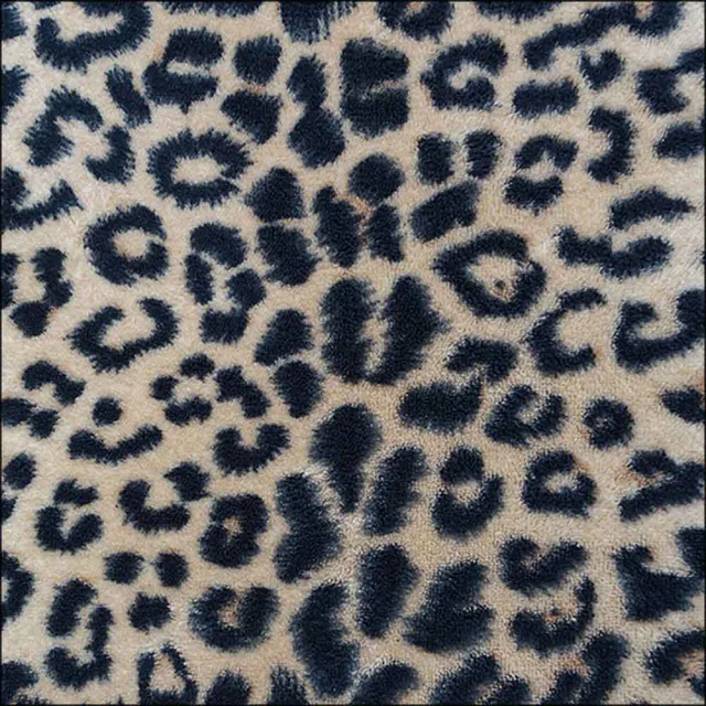 Deze servet, modelnummer 13313710, heeft een Wildlife-patroon en is gemaakt van FSC Mix-materiaal, wat duurzaamheid aangeeft. Hoewel het in de categorie TOYS_HOBBY_PARTY valt, is dit product bedoeld voor tafeldecoratie en niet om te dragen. Perfect voor feesten of diners met een wildlife-thema, het biedt een stijlvolle en ecovriendelijke aanvulling op uw tafelsetting.