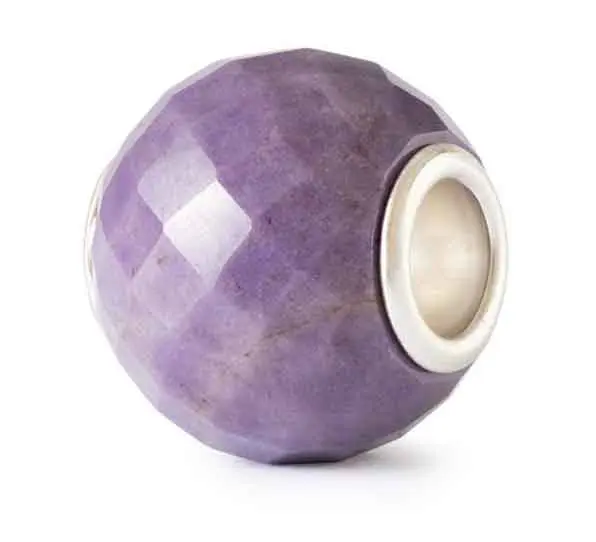 Trollbeads ronde paarse jade, gefacetteerd tstbe-00046
Paarse jade schenkt vrede, liefde en spiritueel inzicht. Het beschermt je energie, versterkt je intu&iuml;tie en helpt je innerlijke rust te vinden.