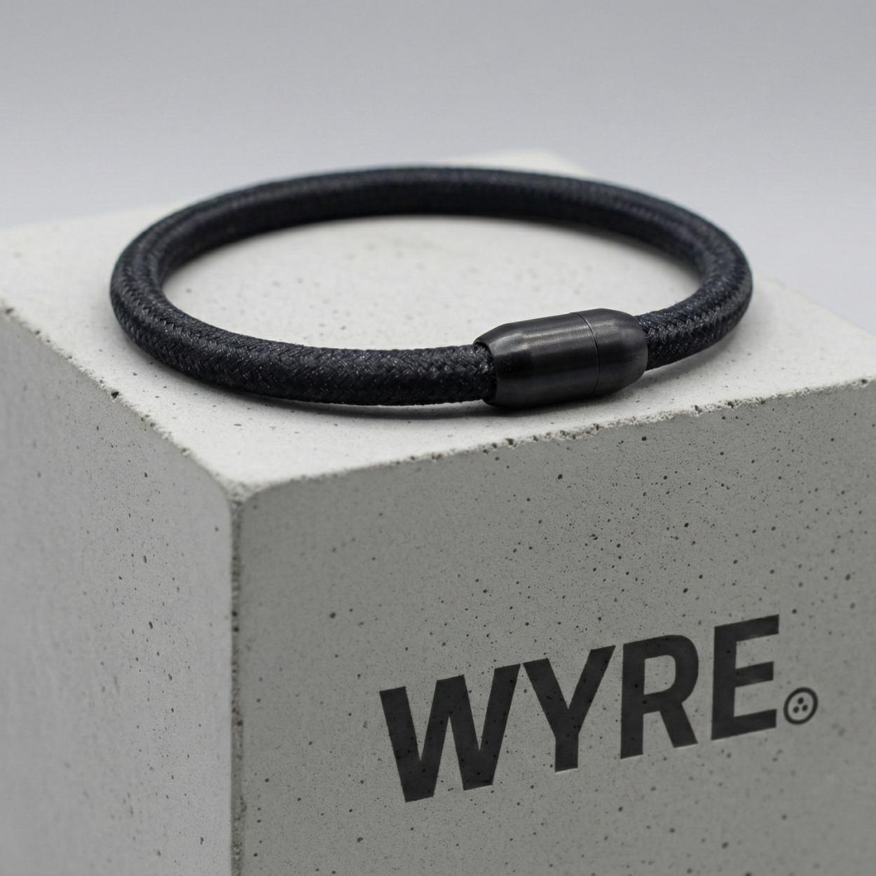 Wyre ontwerpt en maakt lokaal armbanden met oog voor creativiteit en kwaliteit. Tijdens productie van het maken van verlichting blijven bij het op maat maken van hoogwaardige Italiaanse textielsnoeren reststukken over. waar anderen dit als afval zien, zien wij de grondstof voor mooie sieraden. 
Samen met de ontwerper transformeerden we deze bijzondere snoeren tot een uniek e armbanden collectie: WYRE.
Elke armband wordt met de hand gemaakt in Nederland
 ( Maassluis) .  Duurzaam en lokaal geproduceerd en elk exemplaar met een eigen karakter. De armbanden zijn in elke gewenste lengte te bestellen en worden dan speciaal voor u vervaardigd.