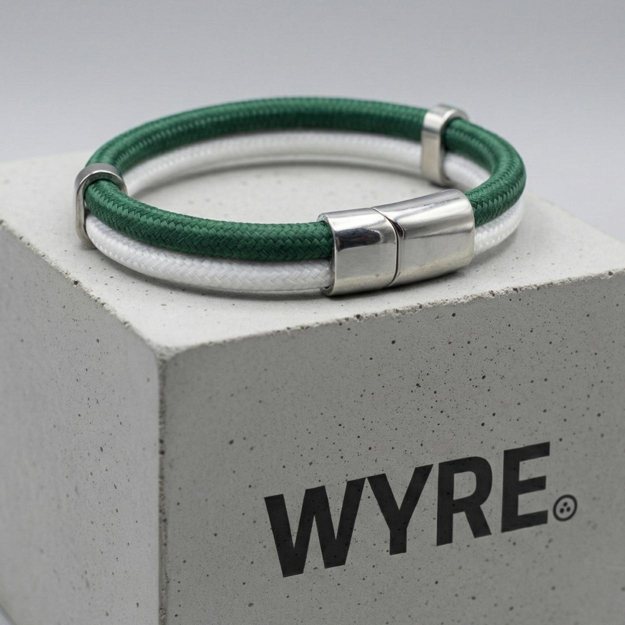 Wyre ontwerpt en maakt lokaal armbanden met oog voor creativiteit en kwaliteit. Tijdens productie van het maken van verlichting blijven bij het op maat maken van hoogwaardige Italiaanse textielsnoeren reststukken over. waar anderen dit als afval zien, zien wij de grondstof voor mooie sieraden. 
Samen met de ontwerper transformeerden we deze bijzondere snoeren tot een uniek e armbanden collectie: WYRE.
Elke armband wordt met de hand gemaakt in Nederland
 ( Maassluis) .  Duurzaam en lokaal geproduceerd en elk exemplaar met een eigen karakter. De armbanden zijn in elke gewenste lengte te bestellen en worden dan speciaal voor u vervaardigd. dit is de speciale WESTLAND editie. vraag naar de moederlijkheden voor jouw stads kleuren 