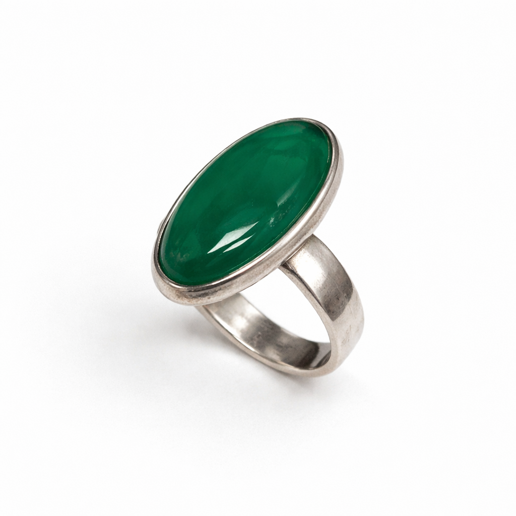 Zilveren ring met groene agaat.