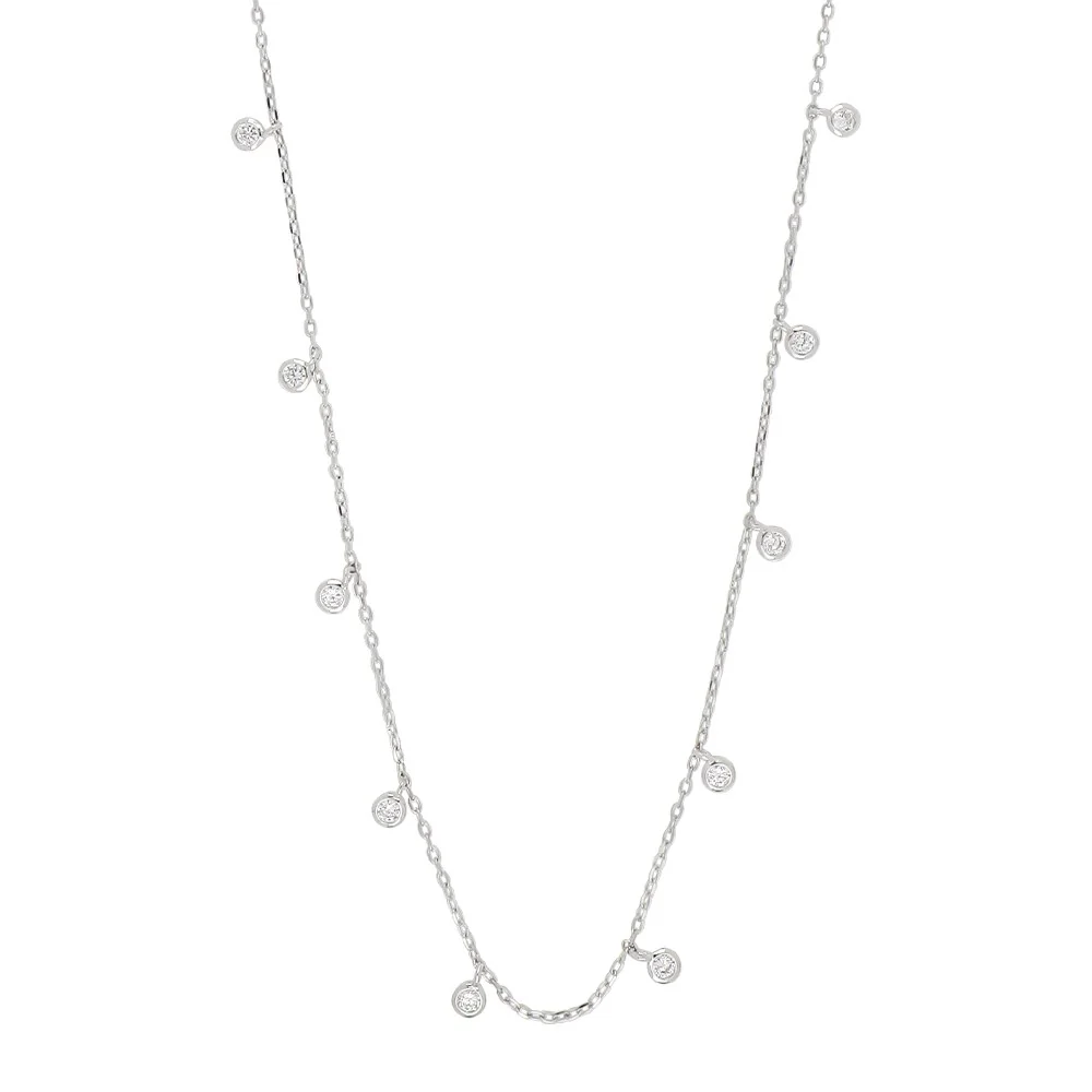 Die Silberhalskette ist ein stilvolles Schmuckst&uuml;ck. Diese elegante Halskette aus Silber eignet sich perfekt f&uuml;r jeden Anlass und kann sowohl im Alltag als auch zu besonderen Anl&auml;ssen getragen werden. Tragen Sie sie allein f&uuml;r einen schlichten Look oder kombinieren Sie sie mit anderen Accessoires f&uuml;r ein modisches Statement.