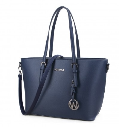 Kyara Handtas van Imitatieleer &ndash; Stijlvol, Praktisch en Comfortabel

De Kyara handtas is de perfecte combinatie van stijl en functionaliteit. Deze elegante handtas is gemaakt van hoogwaardig imitatieleer, wat zorgt voor een luxe uitstraling &eacute;n eenvoudig onderhoud. Dankzij het tijdloze design is de tas geschikt voor zowel dagelijks gebruik als zakelijke of casual gelegenheden.

De handtas is voorzien van een afneembare schouderband, waardoor je hem zowel in de hand als comfortabel over de schouder kunt dragen. Met haar ruime afmetingen van 32 x 44 x 16 cm biedt de Kyara tas voldoende ruimte voor al je dagelijkse essentials zoals een portemonnee, telefoon, sleutels en make-up.

Ondanks het royale formaat is de tas licht van gewicht (slechts 0,90 kg), wat het draagcomfort verhoogt. Bovendien wordt deze handtas geleverd met 1 jaar garantie, zodat je verzekerd bent van kwaliteit en duurzaamheid.

Kenmerken:

Serie: Kyara

Soort: Handtas

Materiaal: Imitatieleer

Schouderband: Ja

Afmetingen: 32 x 44 x 16 cm

Gewicht: 1 kg

Garantie: 1 jaar