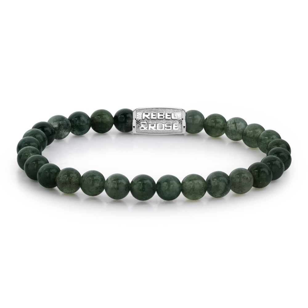 Edelstenen bead armband, handgemaakt van 6mm Moss Agate stenen met een zilverkleurige sluiting. Het Rebel & Rose sieraad is makkelijk te combineren met andere zilveren, leren of kralenarmbanden.