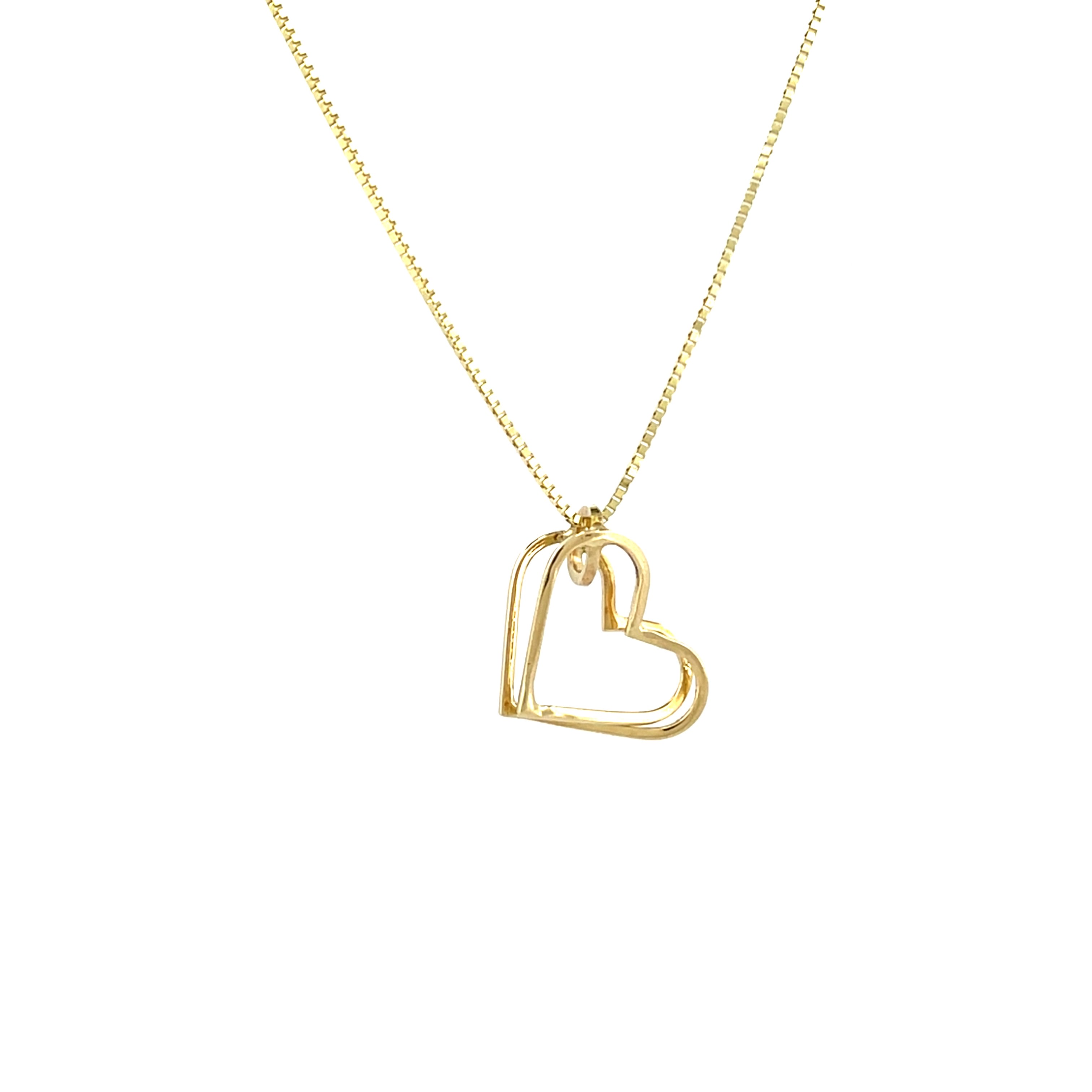 
De twee harten zijn door elkaar geplaatst voor een mooi 3D effect.

Deze hanger wordt los verkocht of wil je er een bijpassende ketting van goud bij bestellen?

Maak een afspraak en kom deze sierlijke hanger eens passen! Of bestel haar gelijk, dan sturen we deze mooi verpakt naar je toe.